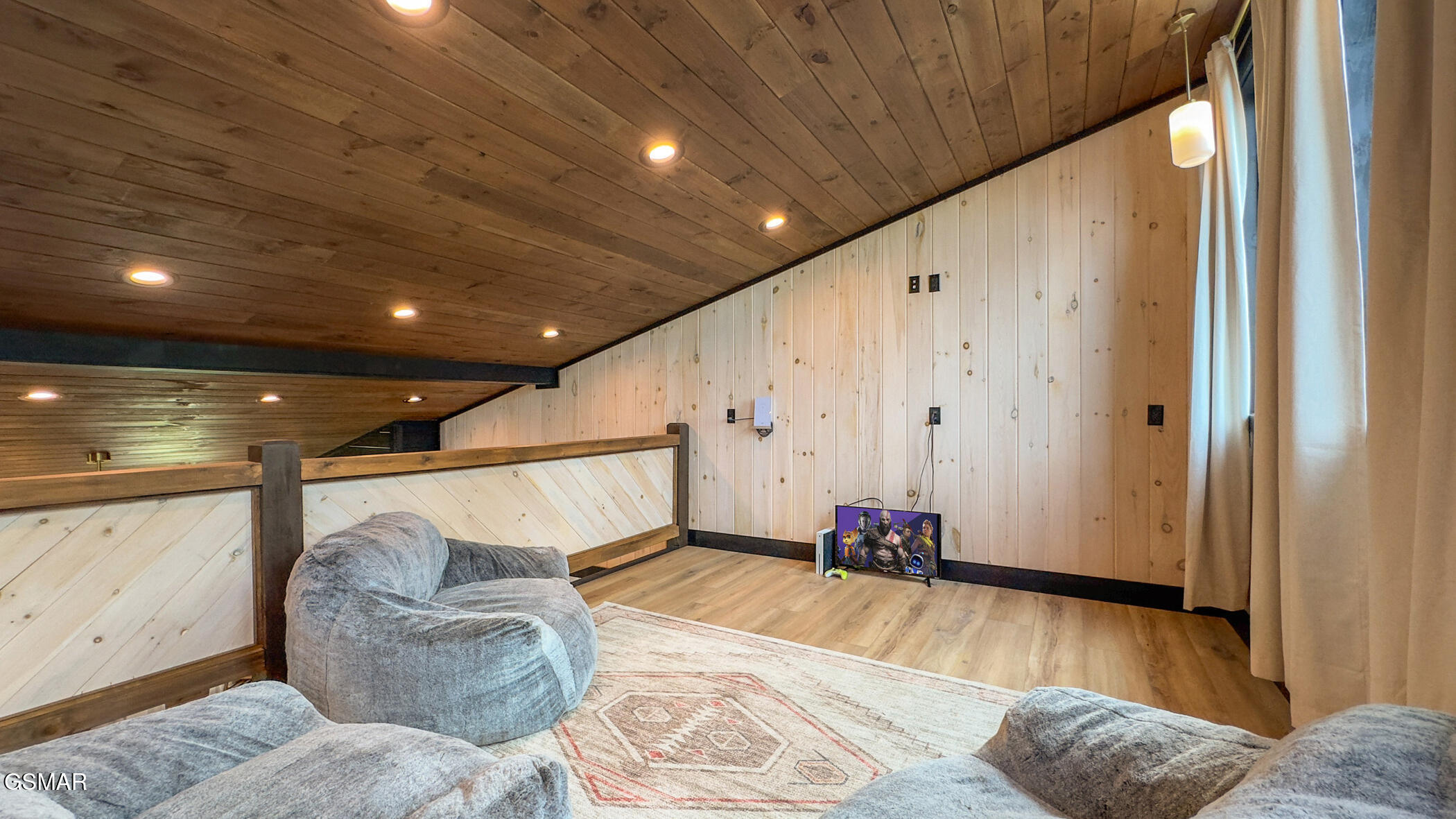 2466/2472 Mcqueen Way Sevierville TN 37876