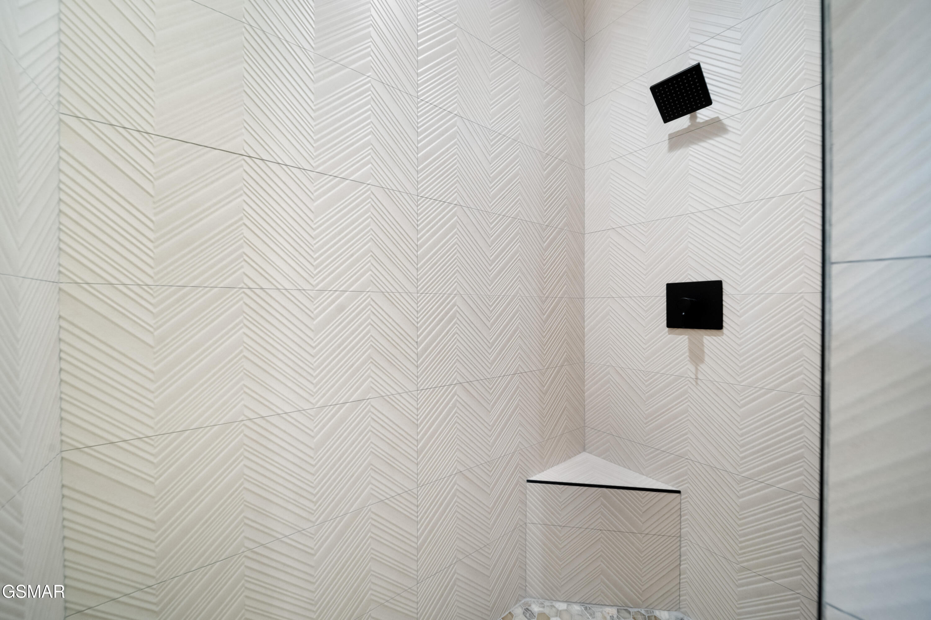 2466/2472 Mcqueen Way Sevierville TN 37876