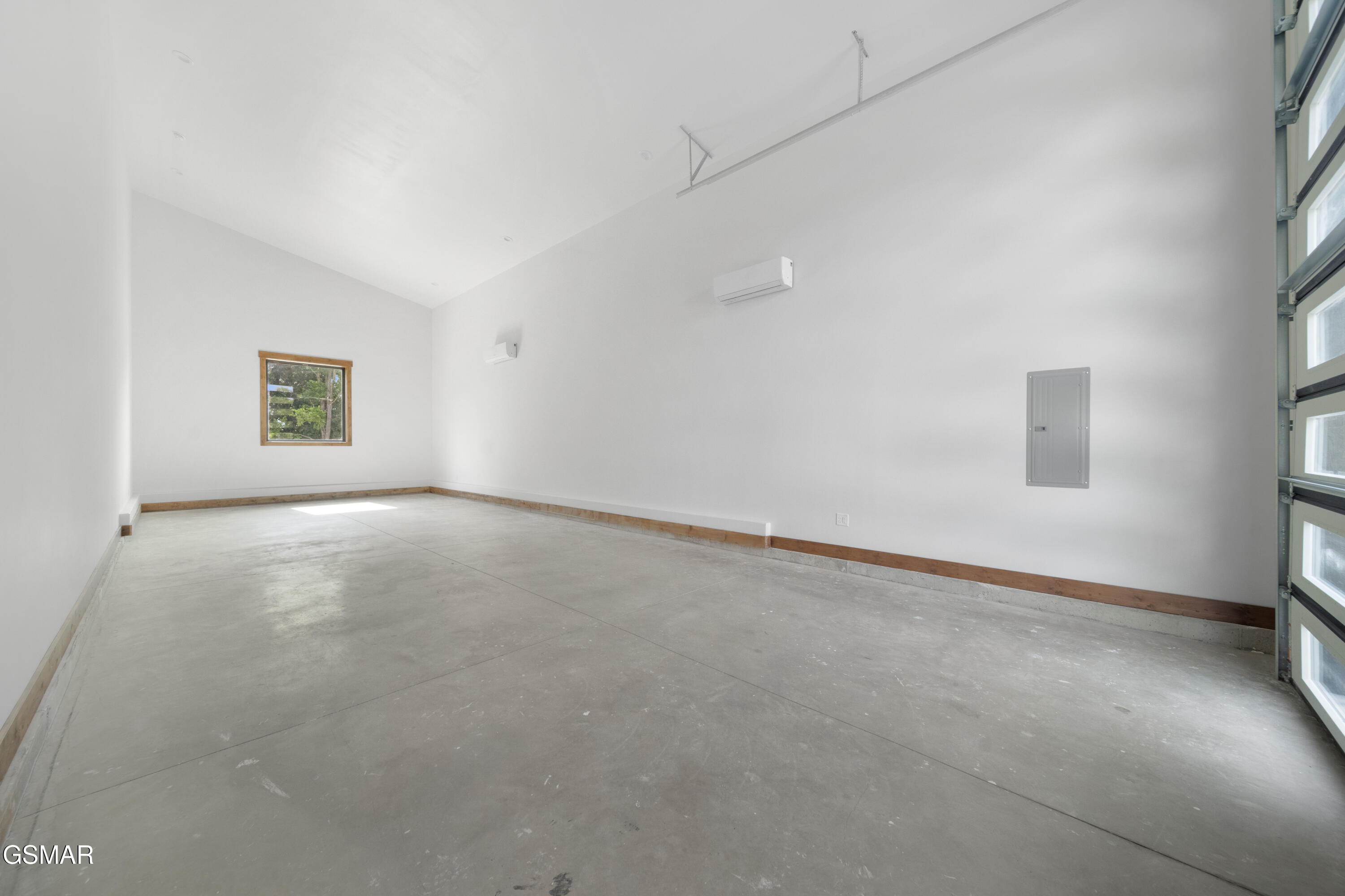 2466/2472 Mcqueen Way Sevierville TN 37876