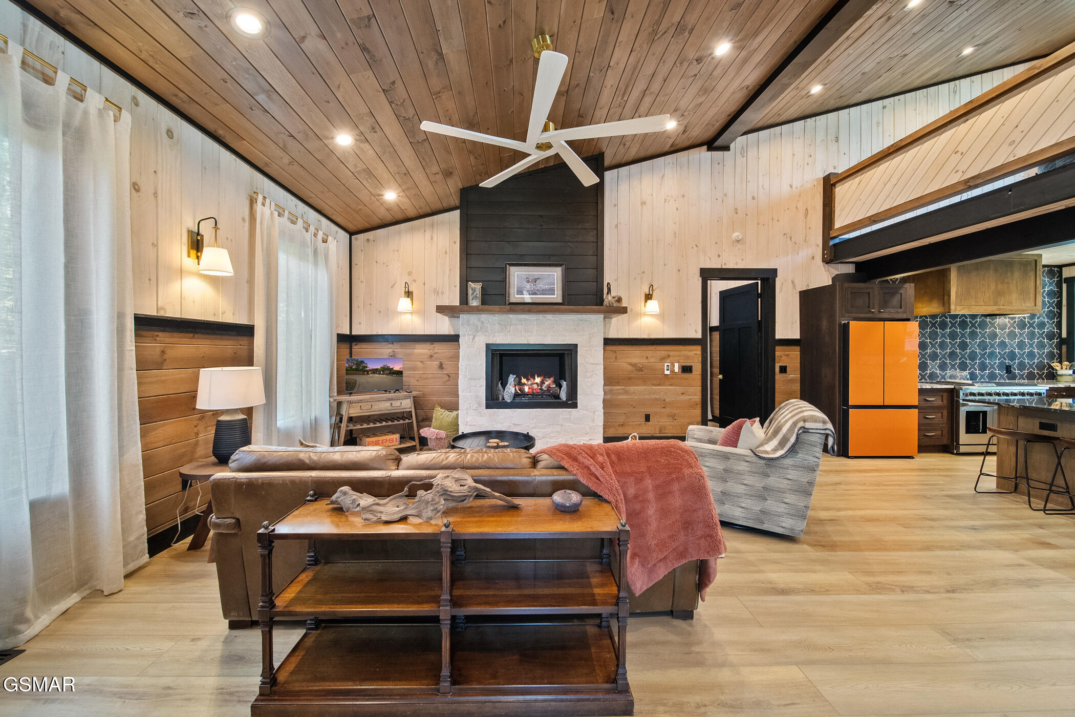 2466/2472 Mcqueen Way Sevierville TN 37876