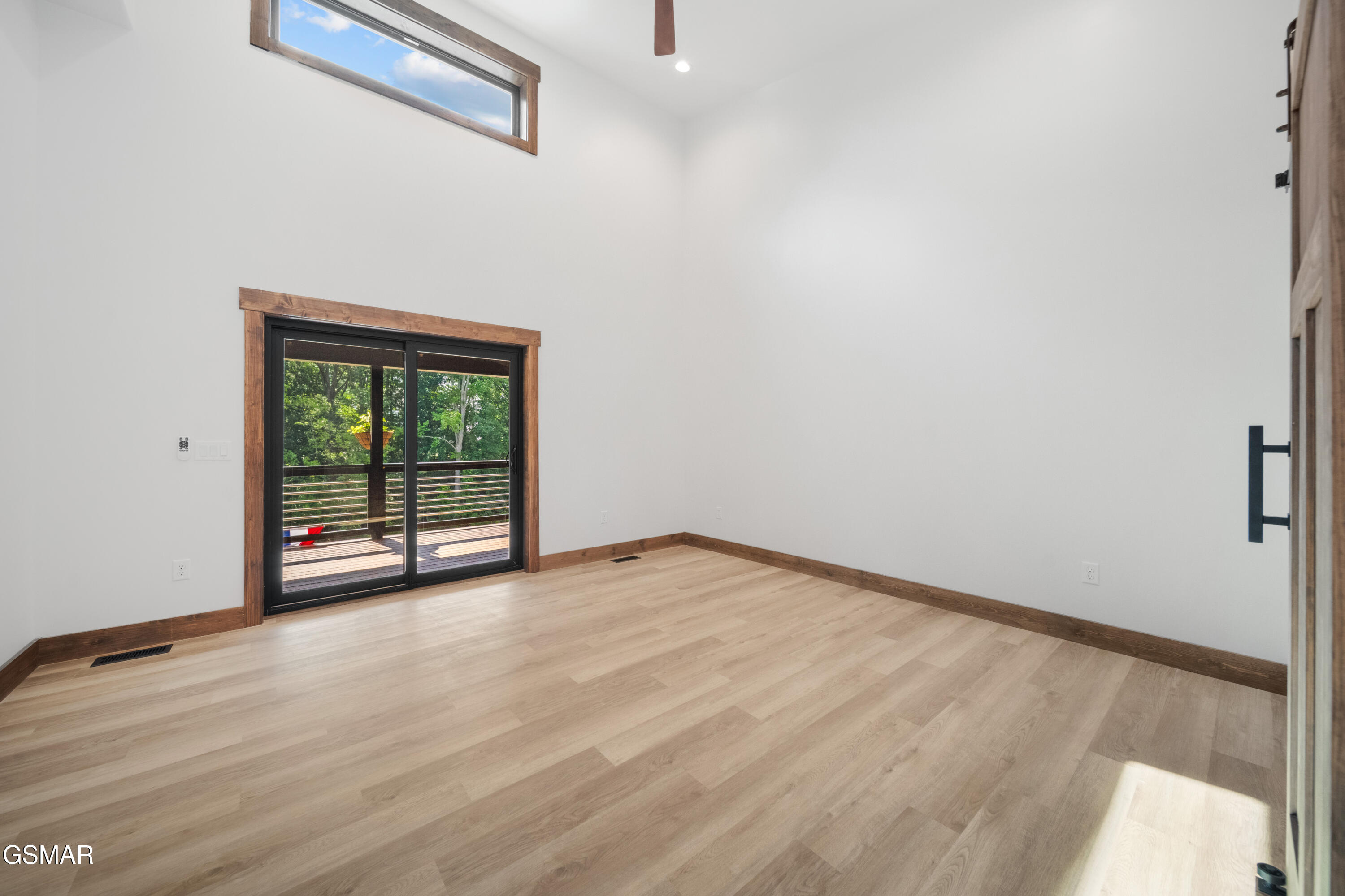 2466/2472 Mcqueen Way Sevierville TN 37876