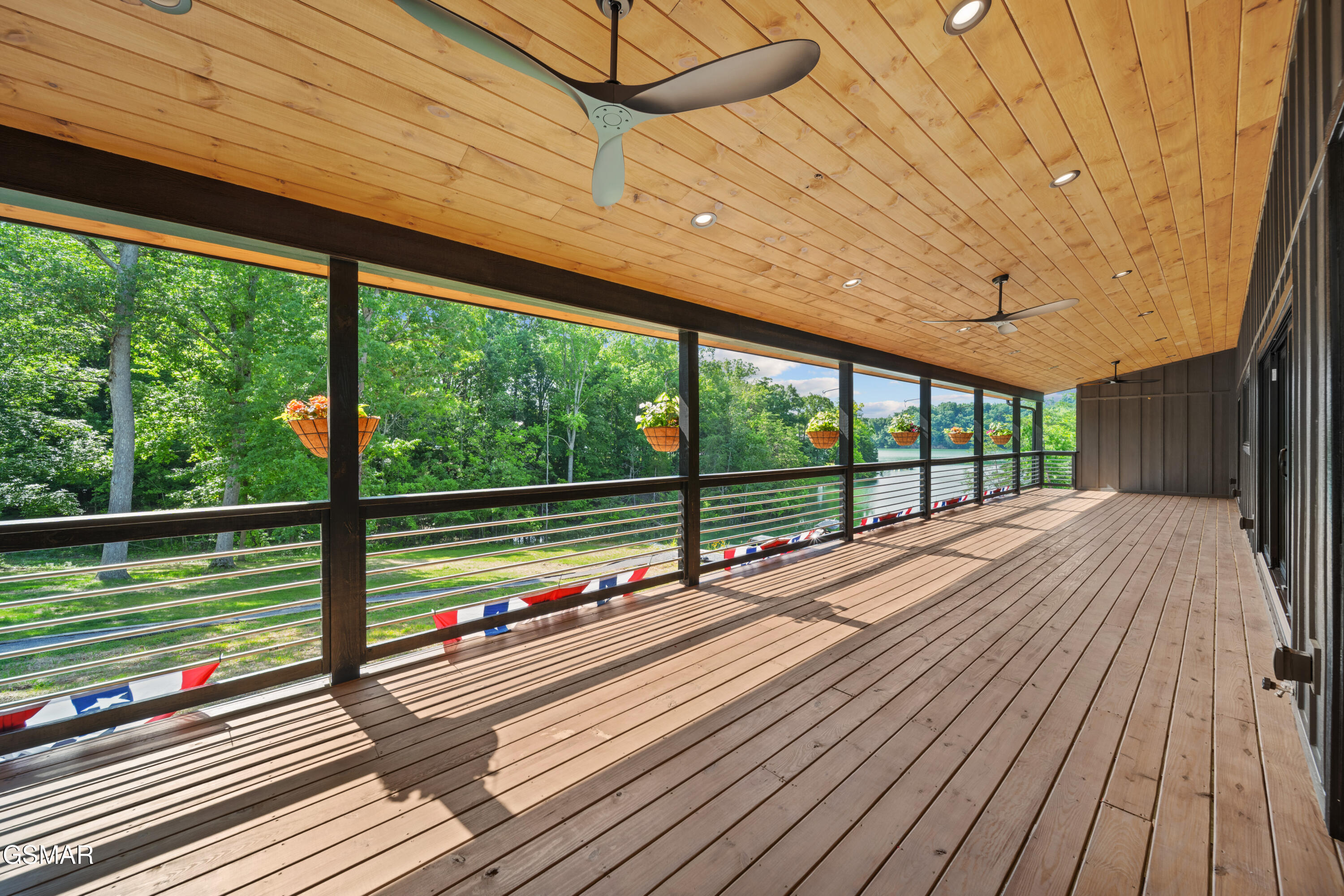 2466/2472 Mcqueen Way Sevierville TN 37876