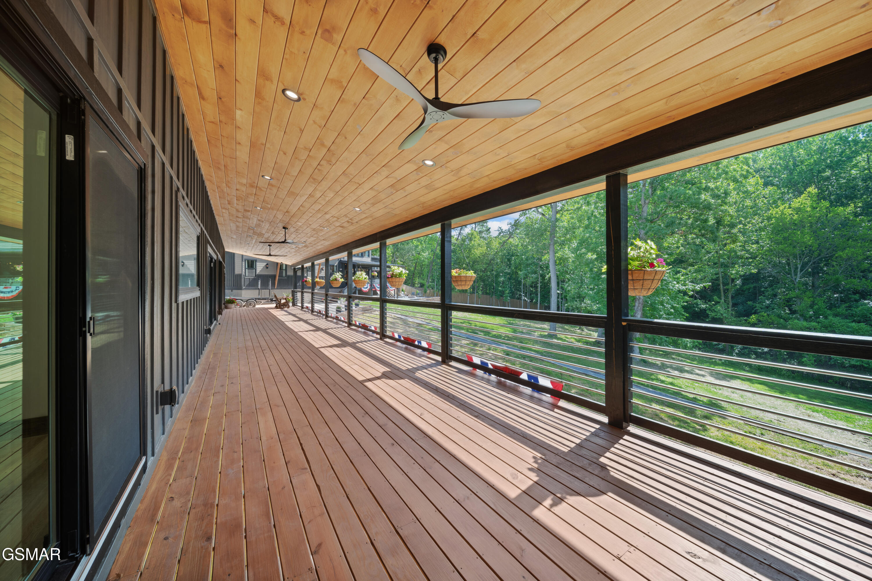 2466/2472 Mcqueen Way Sevierville TN 37876