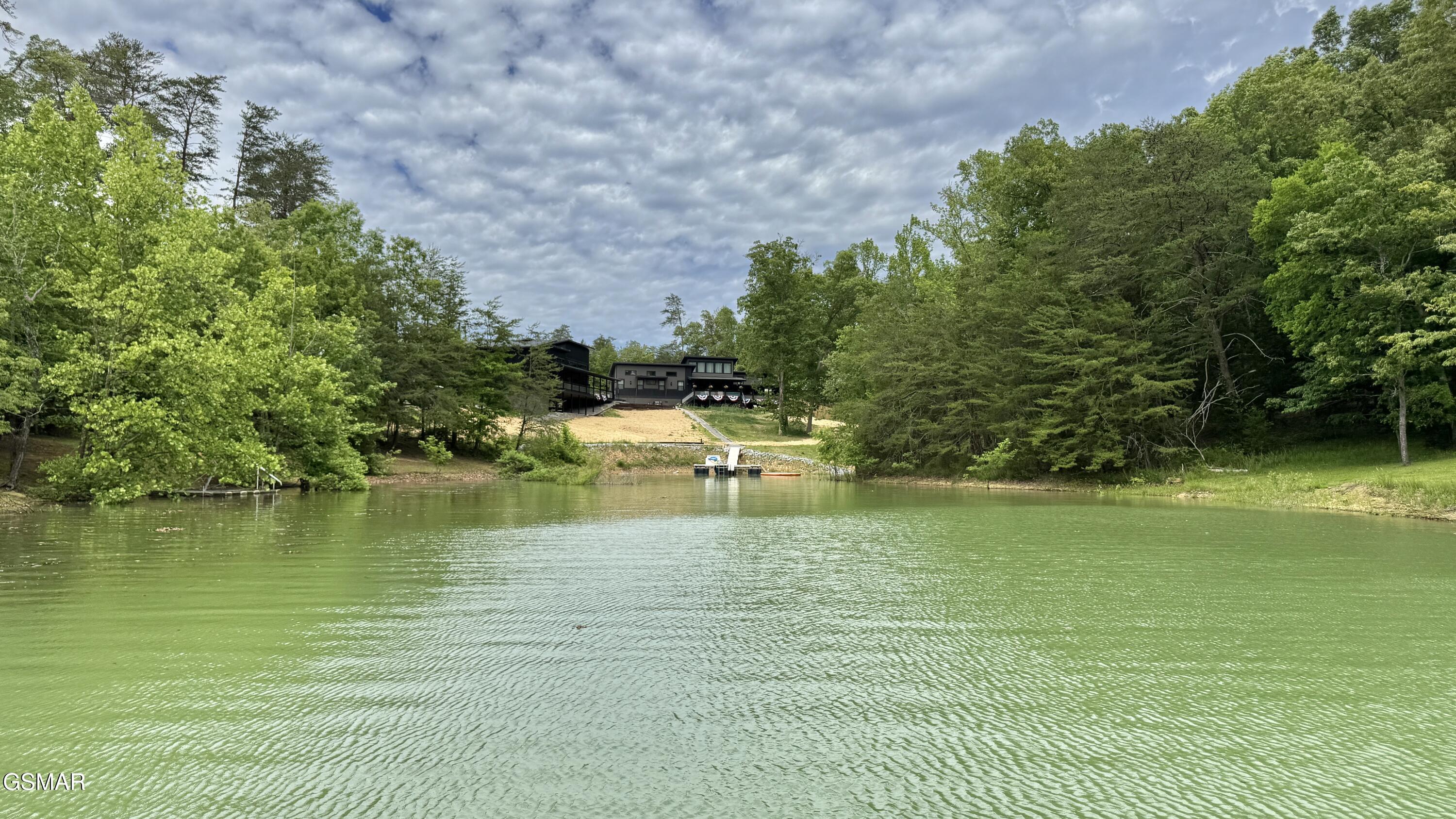 2466/2472 Mcqueen Way Sevierville TN 37876