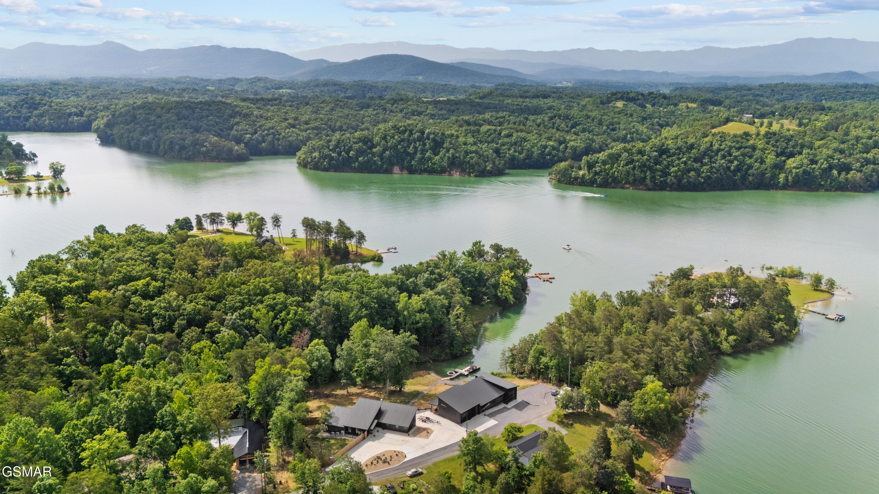 2466/2472 Mcqueen Way Sevierville TN 37876