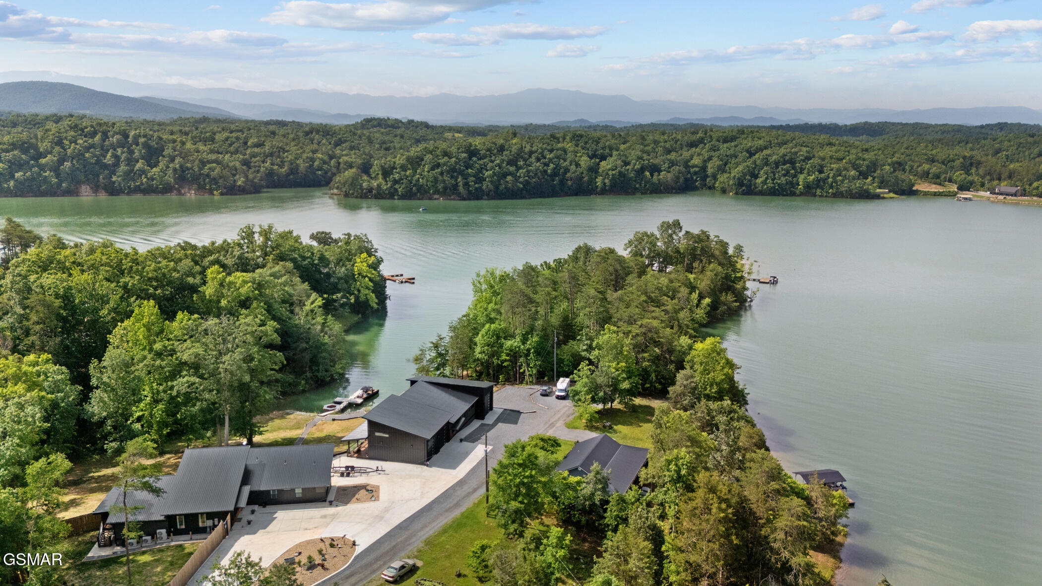 2466/2472 Mcqueen Way Sevierville TN 37876