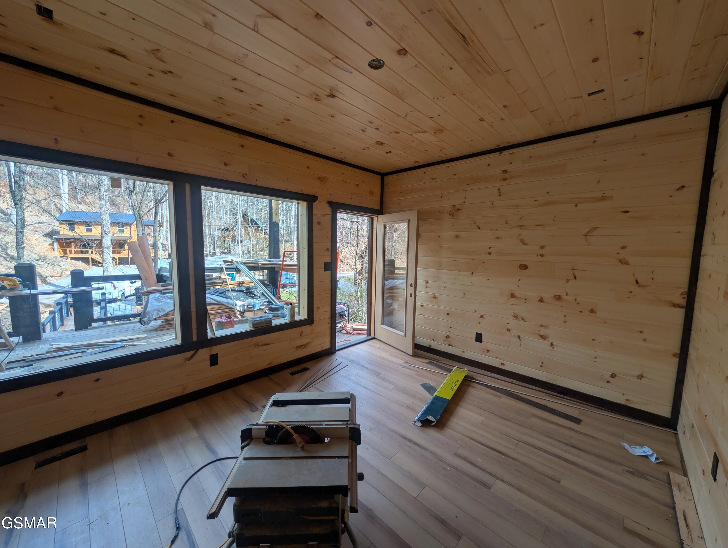 1424 School House Gap Road Sevierville TN 37876