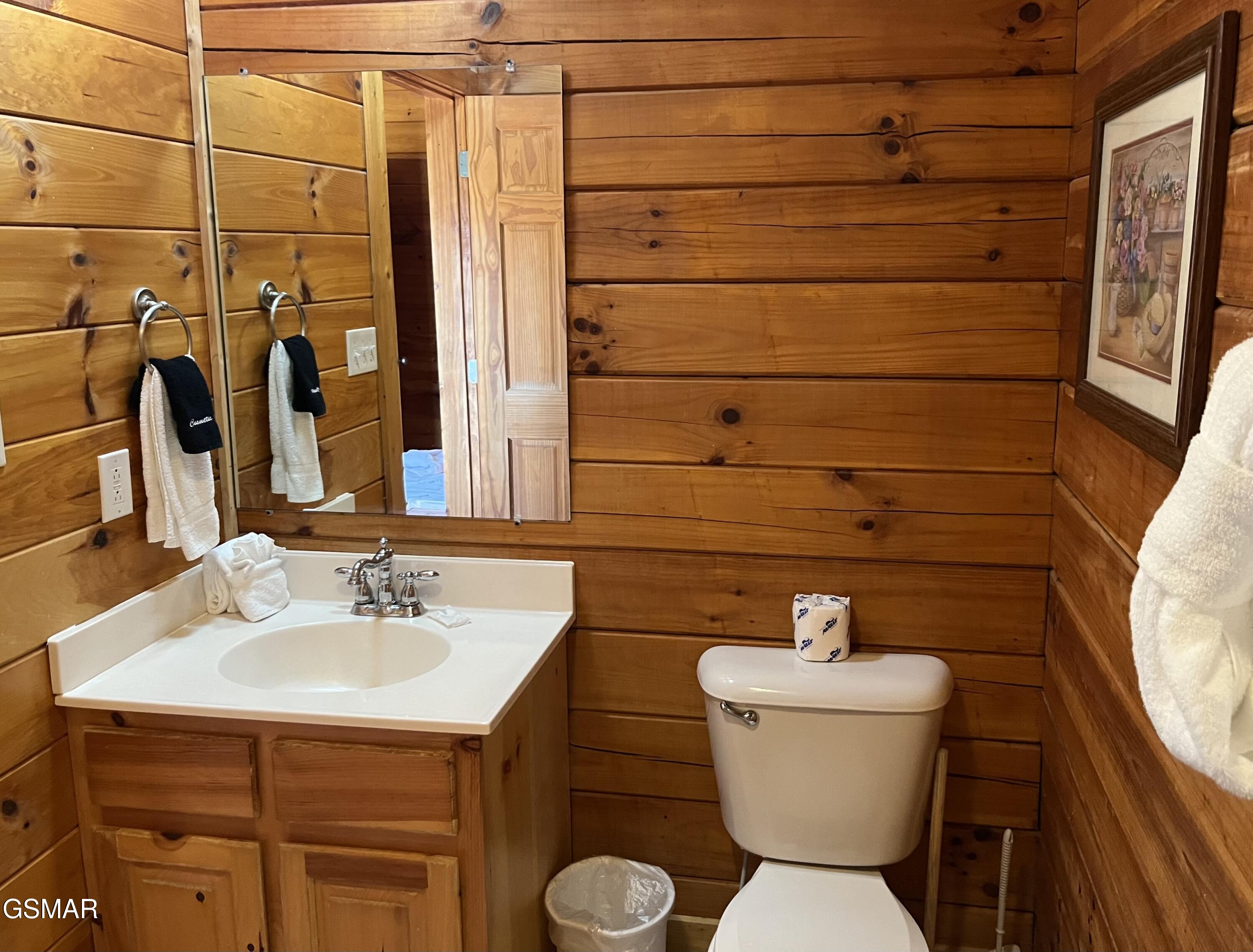 1653 Little Cabin Loop Sevierville TN 37862