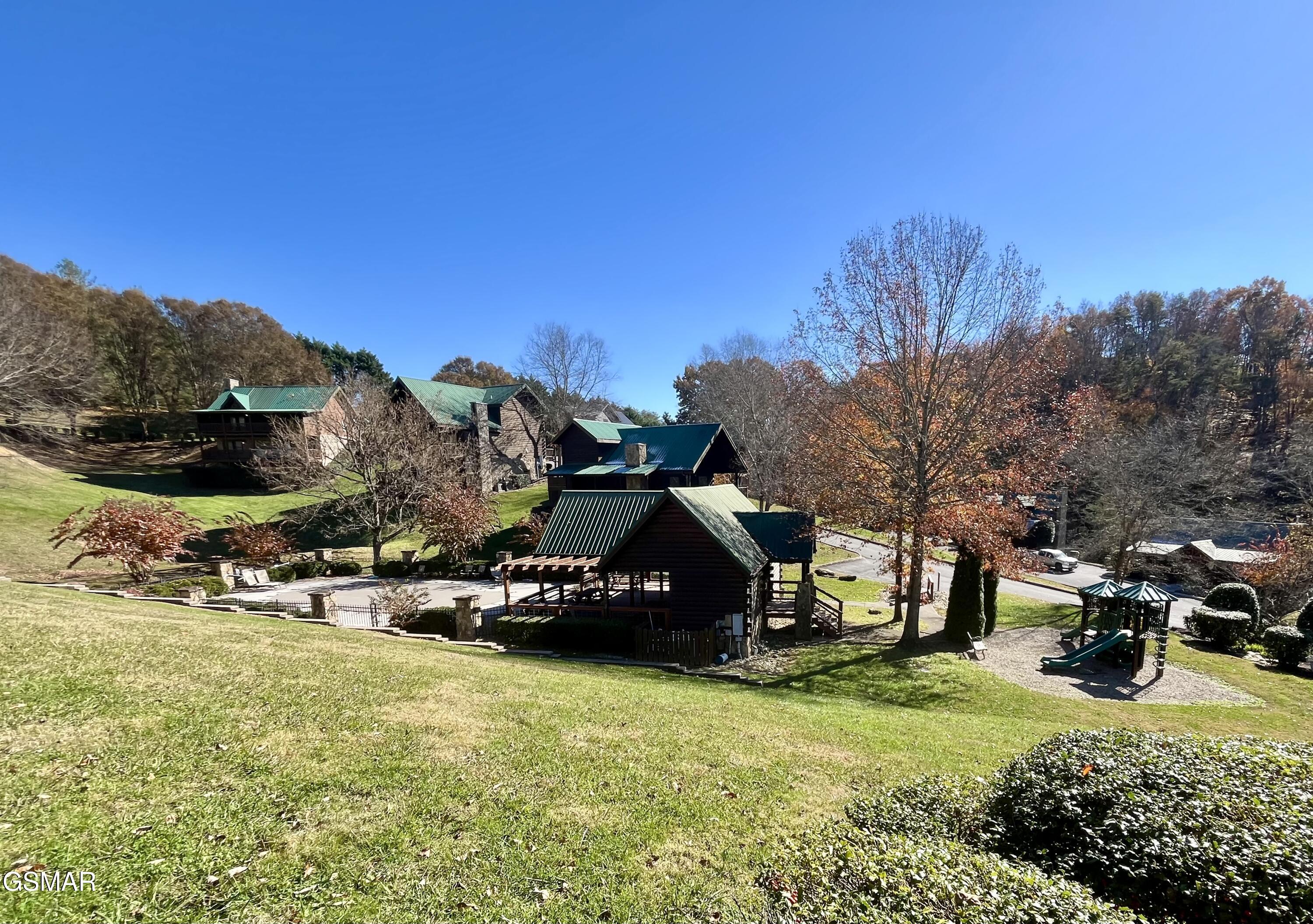 1653 Little Cabin Loop Sevierville TN 37862