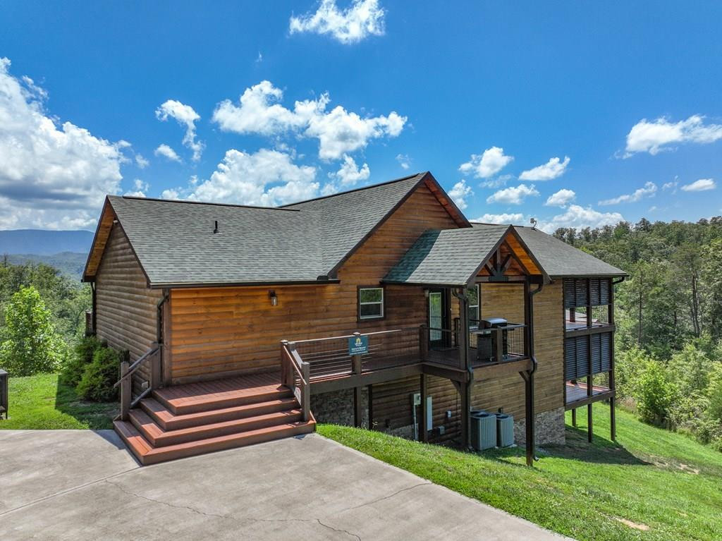 3116 Laughing Pines Lane Sevierville TN 37862