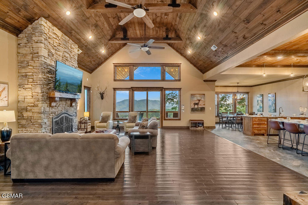 3222 Laurel Cove Trail Sevierville TN 37862