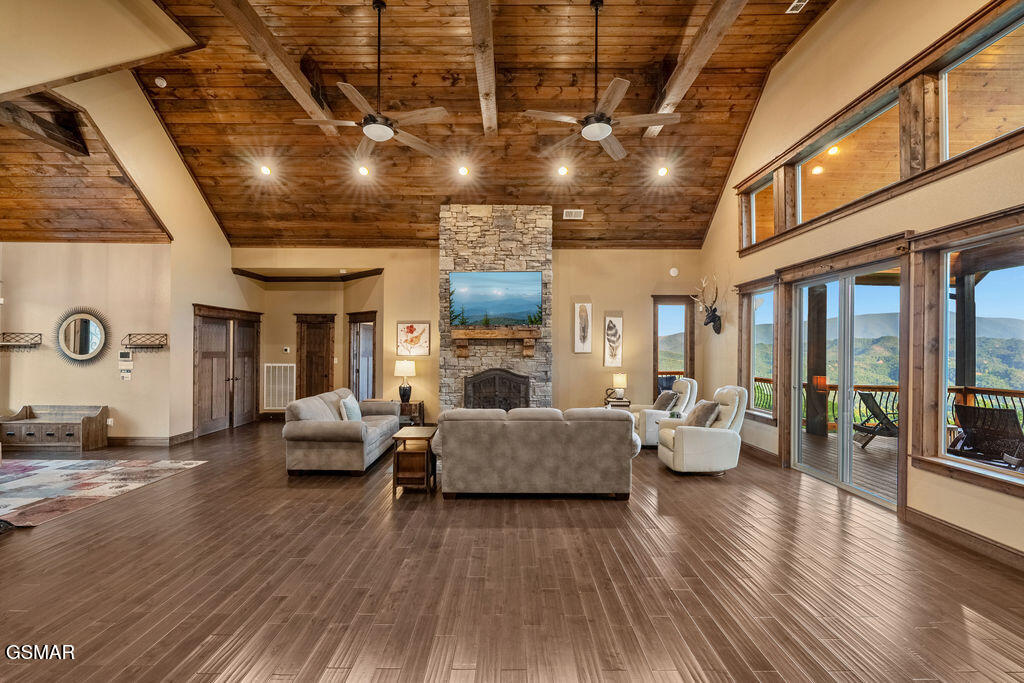 3222 Laurel Cove Trail Sevierville TN 37862