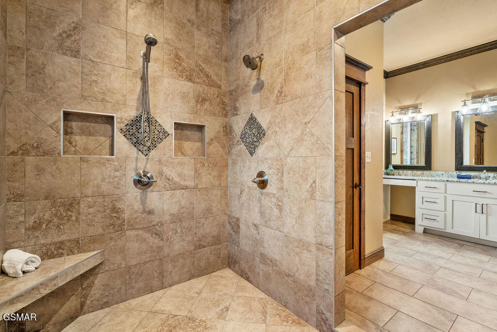 3222 Laurel Cove Trail Sevierville TN 37862