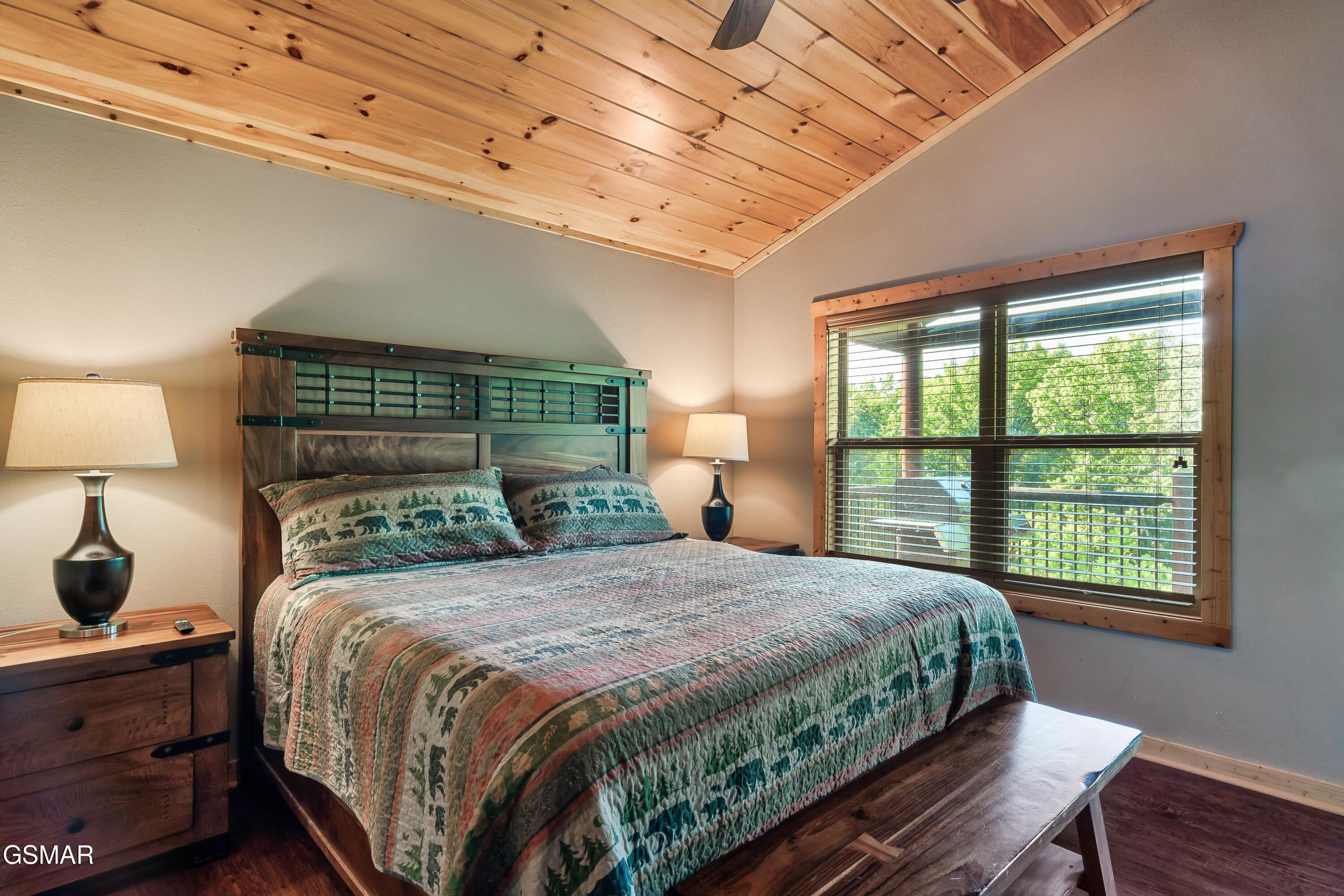 1017 Wiley Oakley Drive Gatlinburg TN 37738