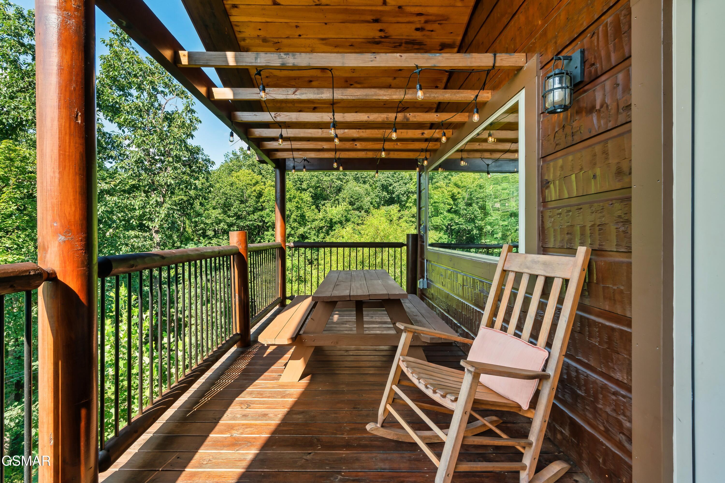 1017 Wiley Oakley Drive Gatlinburg TN 37738