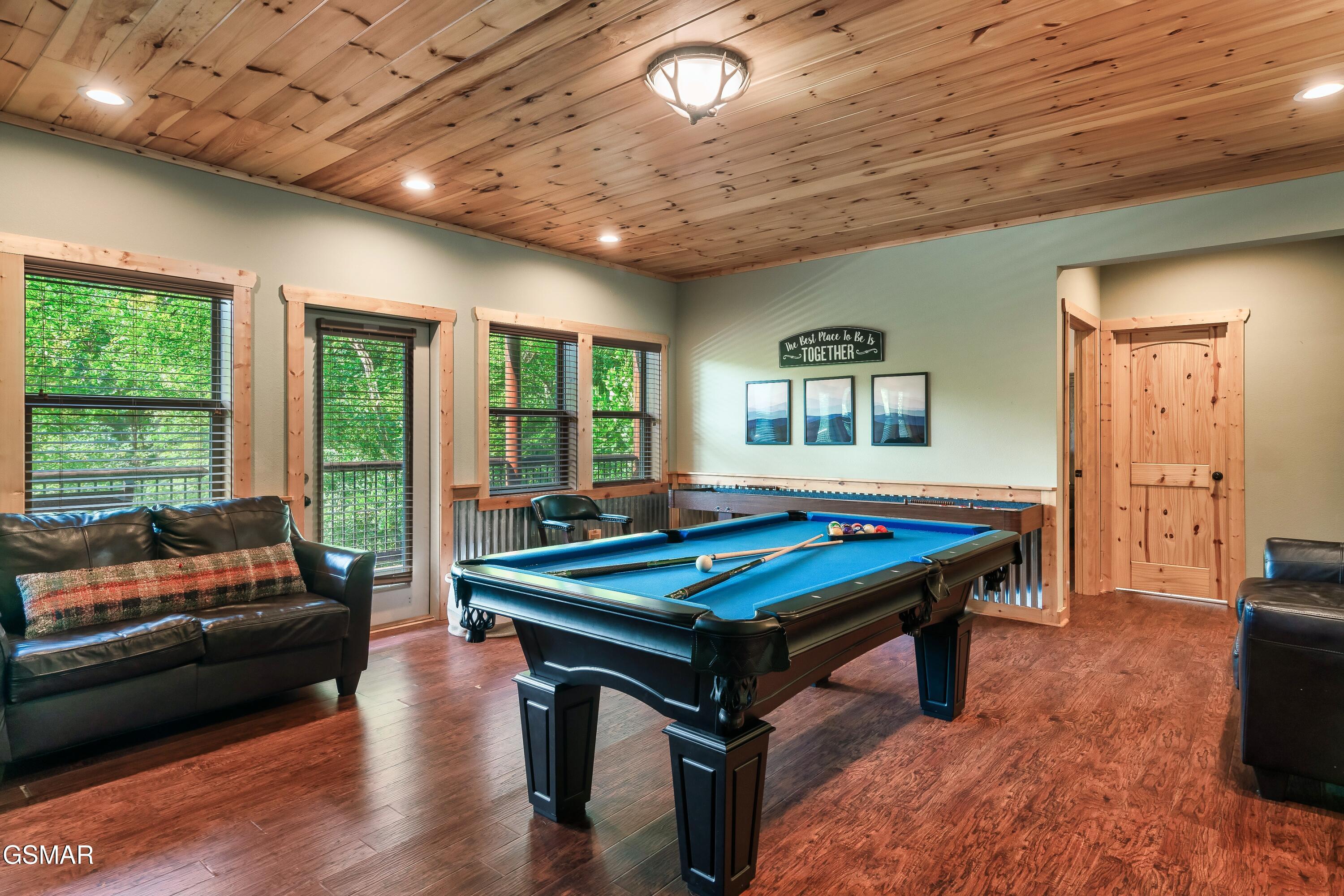 1017 Wiley Oakley Drive Gatlinburg TN 37738