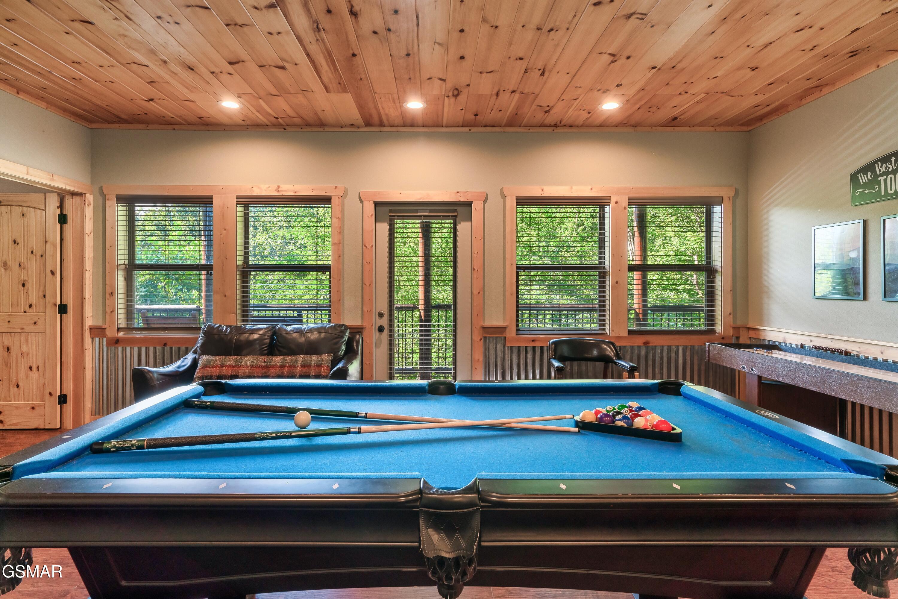 1017 Wiley Oakley Drive Gatlinburg TN 37738