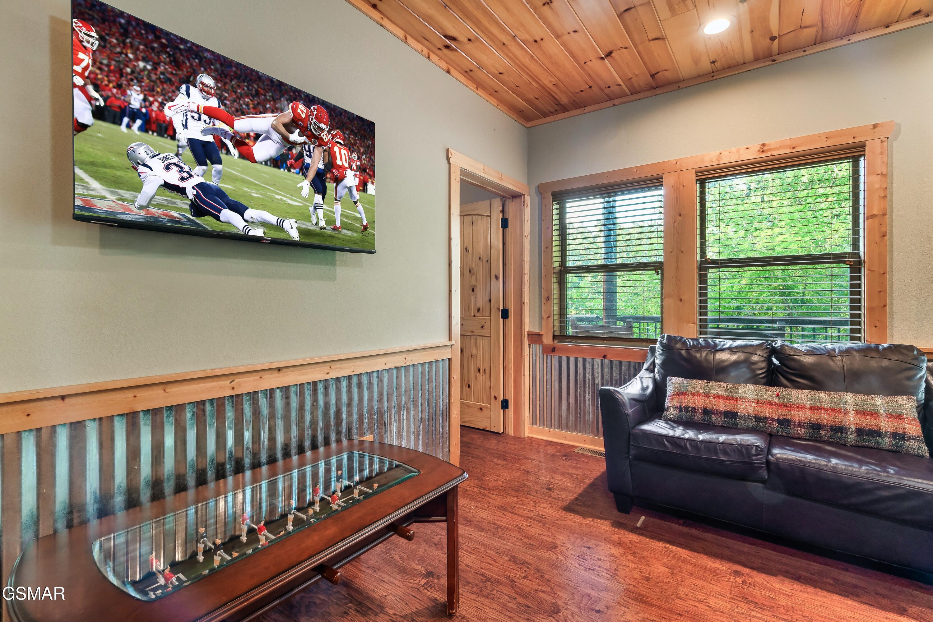 1017 Wiley Oakley Drive Gatlinburg TN 37738