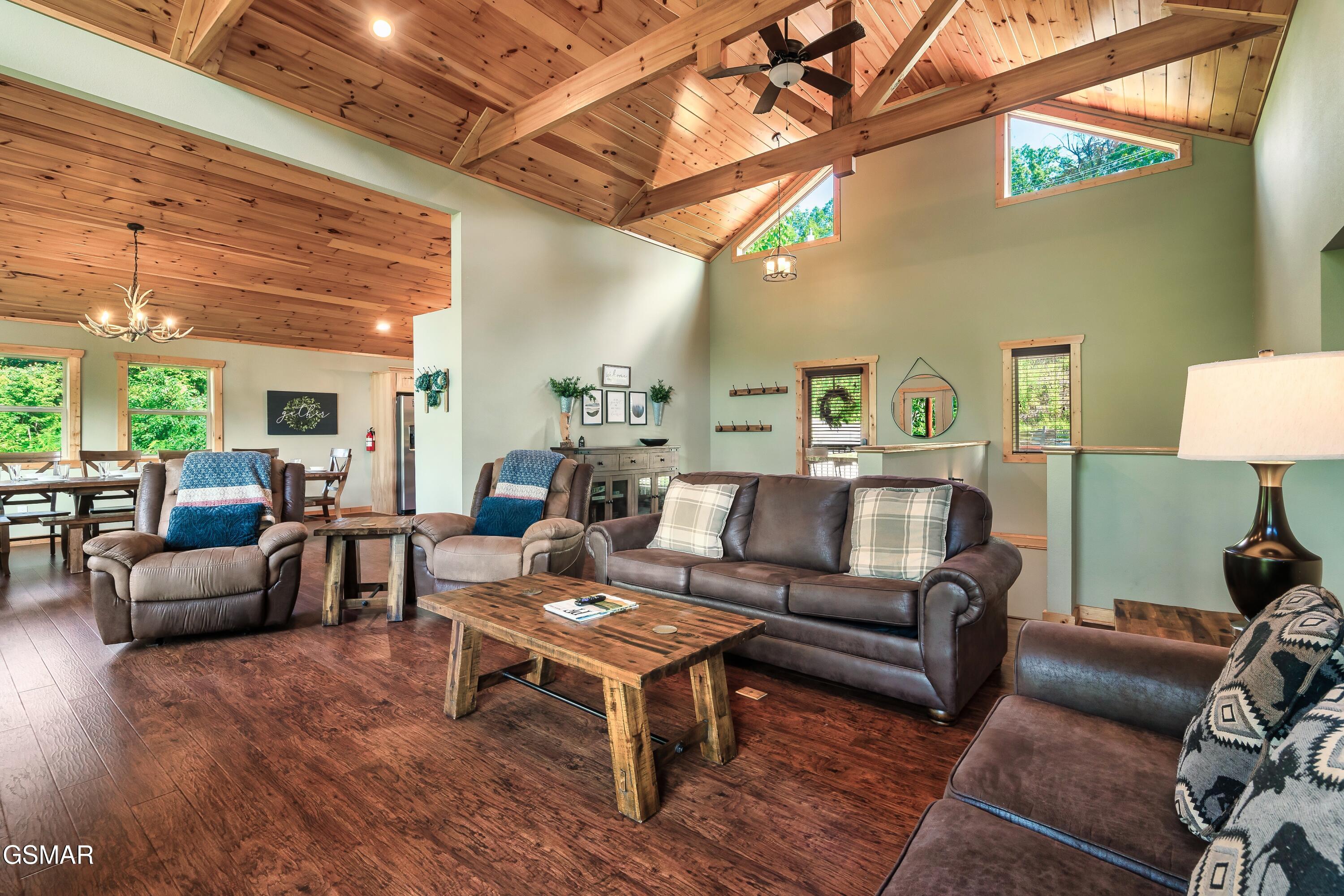 1017 Wiley Oakley Drive Gatlinburg TN 37738