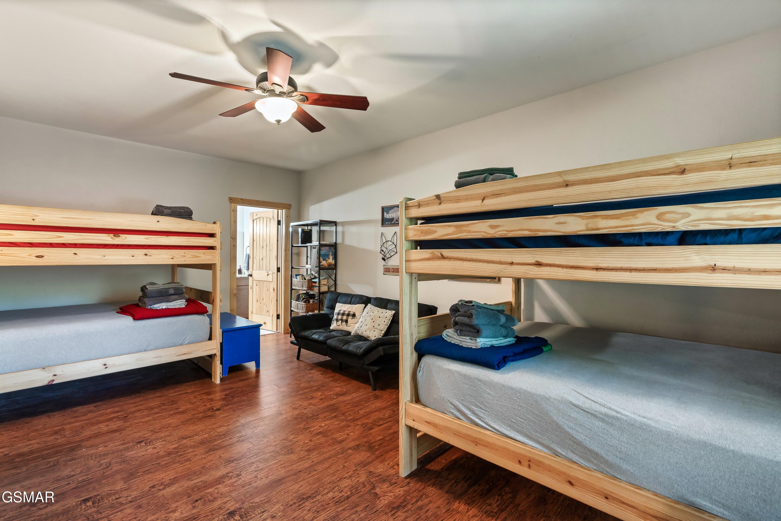 1017 Wiley Oakley Drive Gatlinburg TN 37738