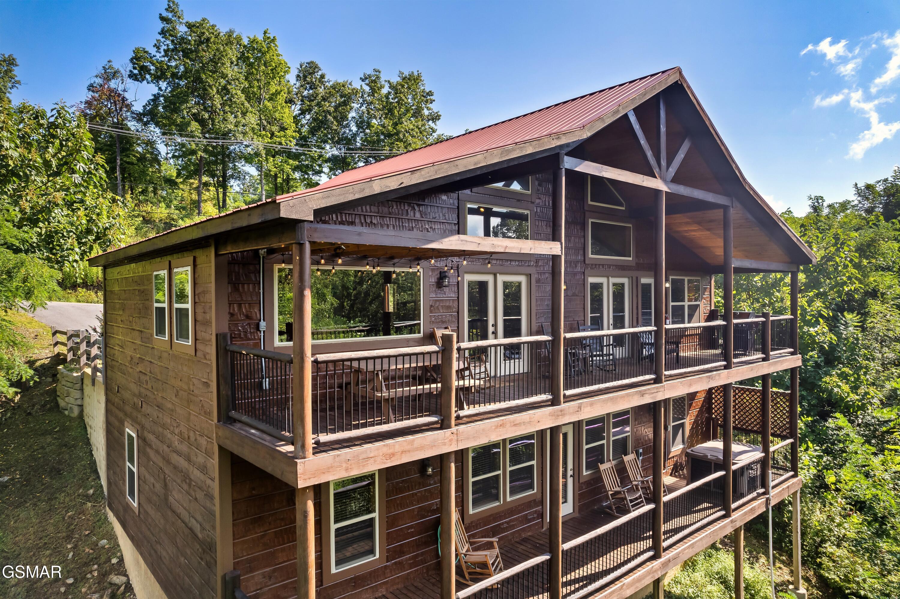 1017 Wiley Oakley Drive Gatlinburg TN 37738