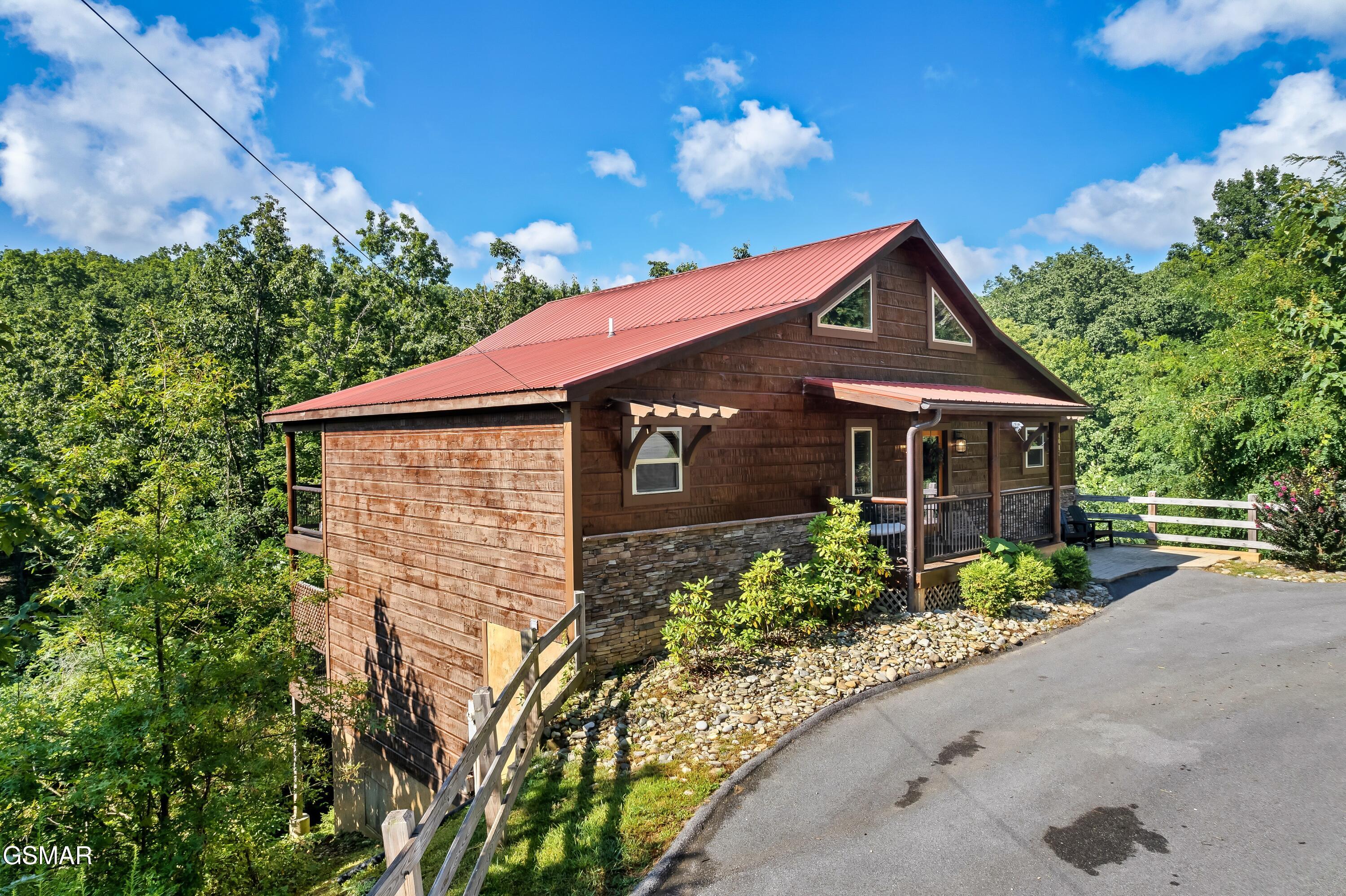 1017 Wiley Oakley Drive Gatlinburg TN 37738