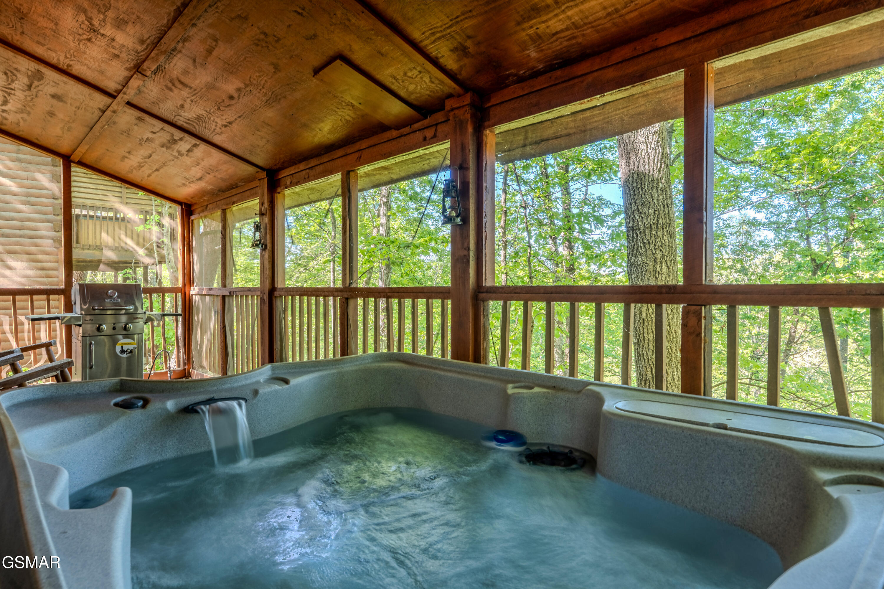 742 Nighthawk Way Pigeon Forge TN 37863