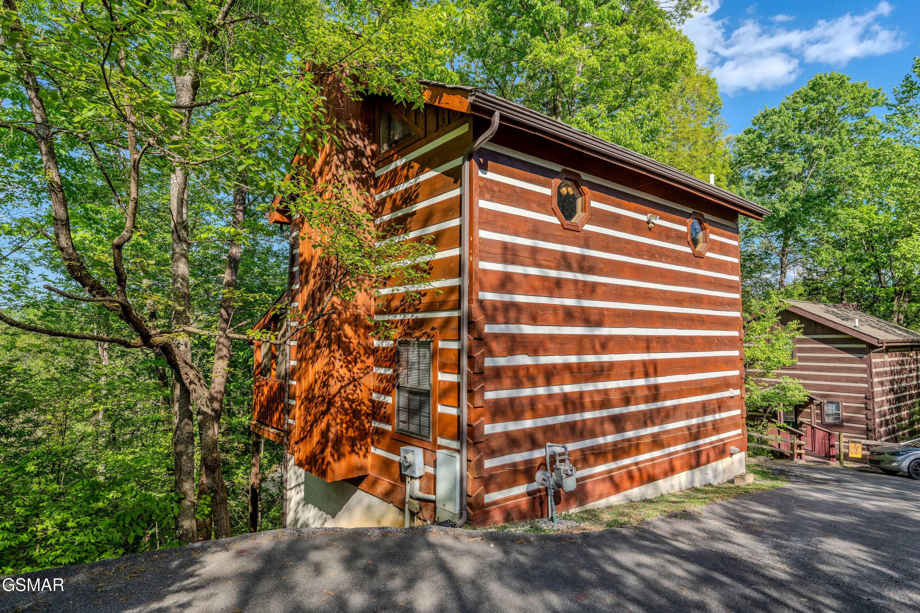 742 Nighthawk Way Pigeon Forge TN 37863