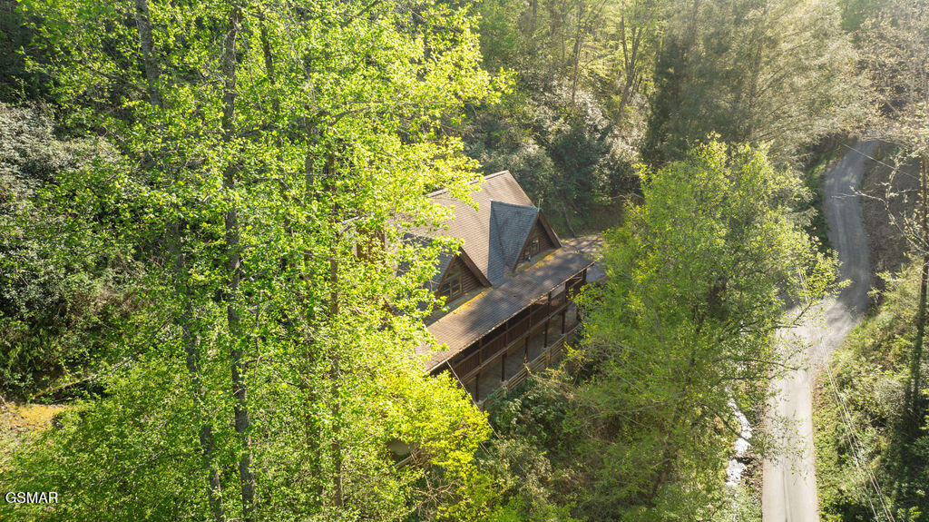 2202 Price Cove Road Sevierville TN 37876