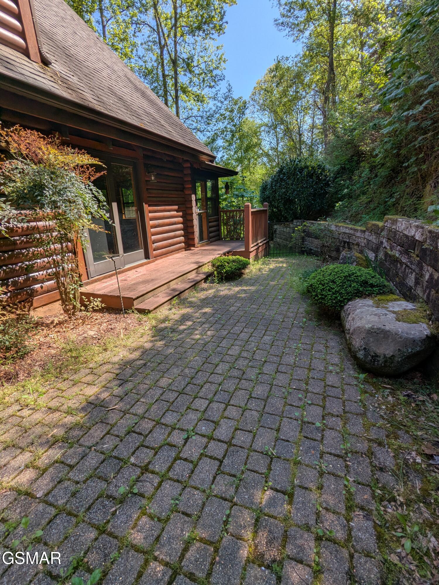 2202 Price Cove Road Sevierville TN 37876