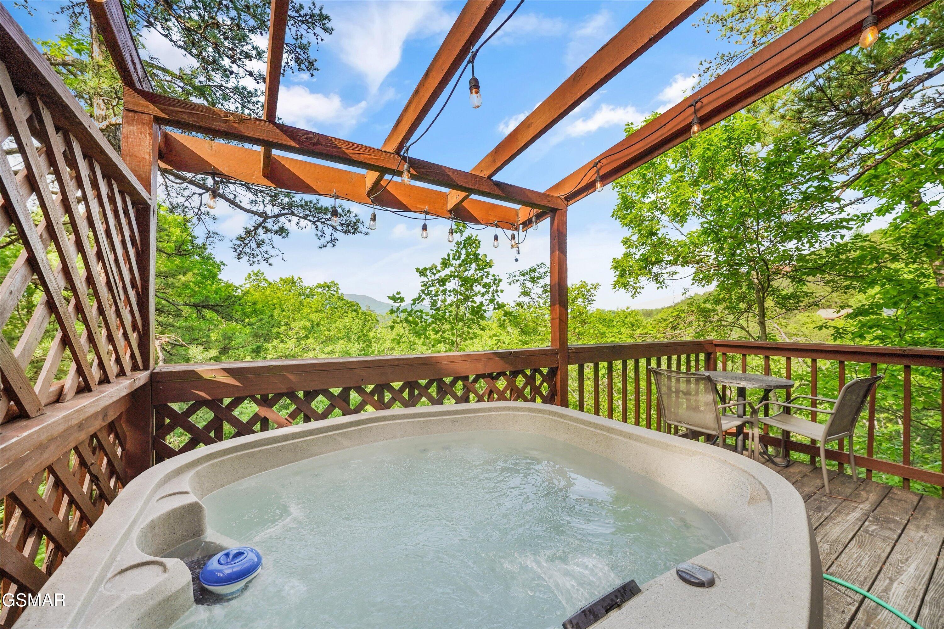 1809 Red Bone Way Sevierville TN 37876