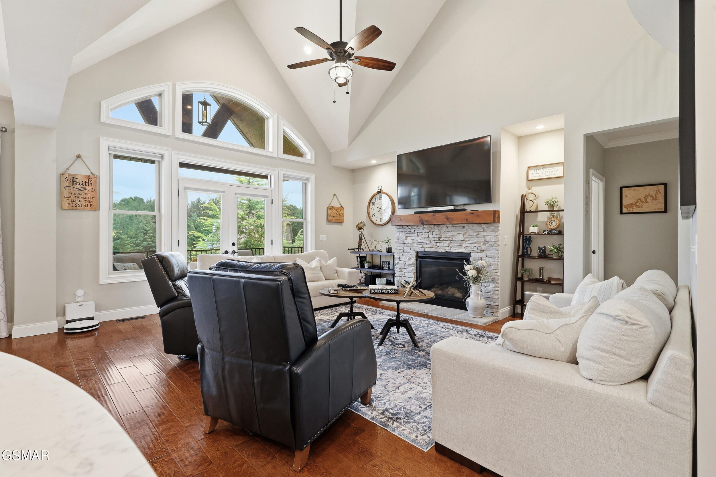 705 Waters Edge Dandridge TN 37725