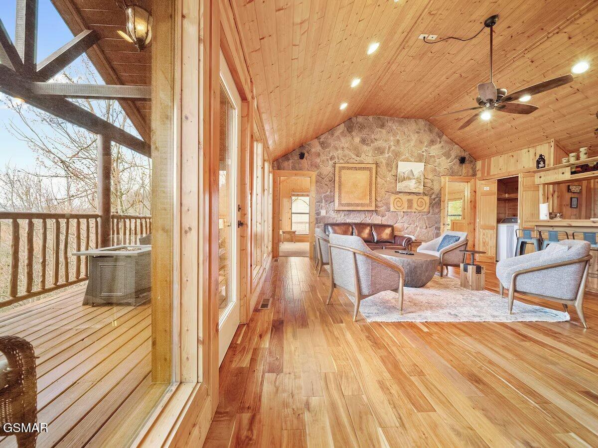 922 Scenic Trail Gatlinburg TN 37738