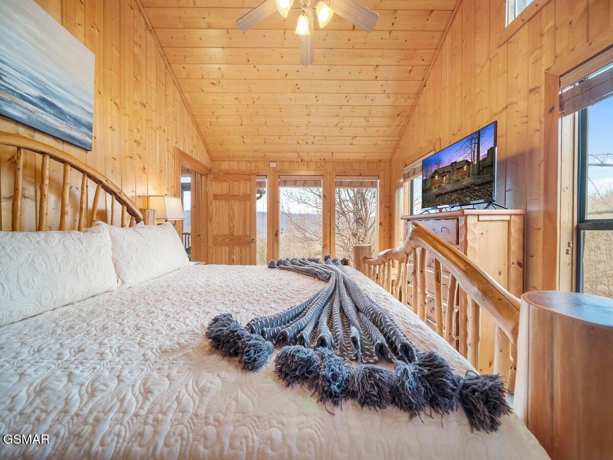 922 Scenic Trail Gatlinburg TN 37738