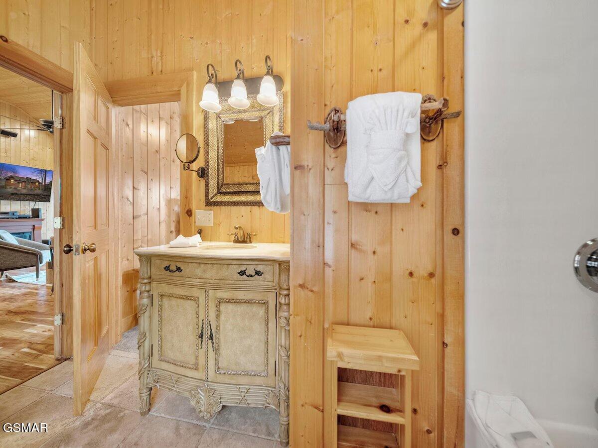 922 Scenic Trail Gatlinburg TN 37738