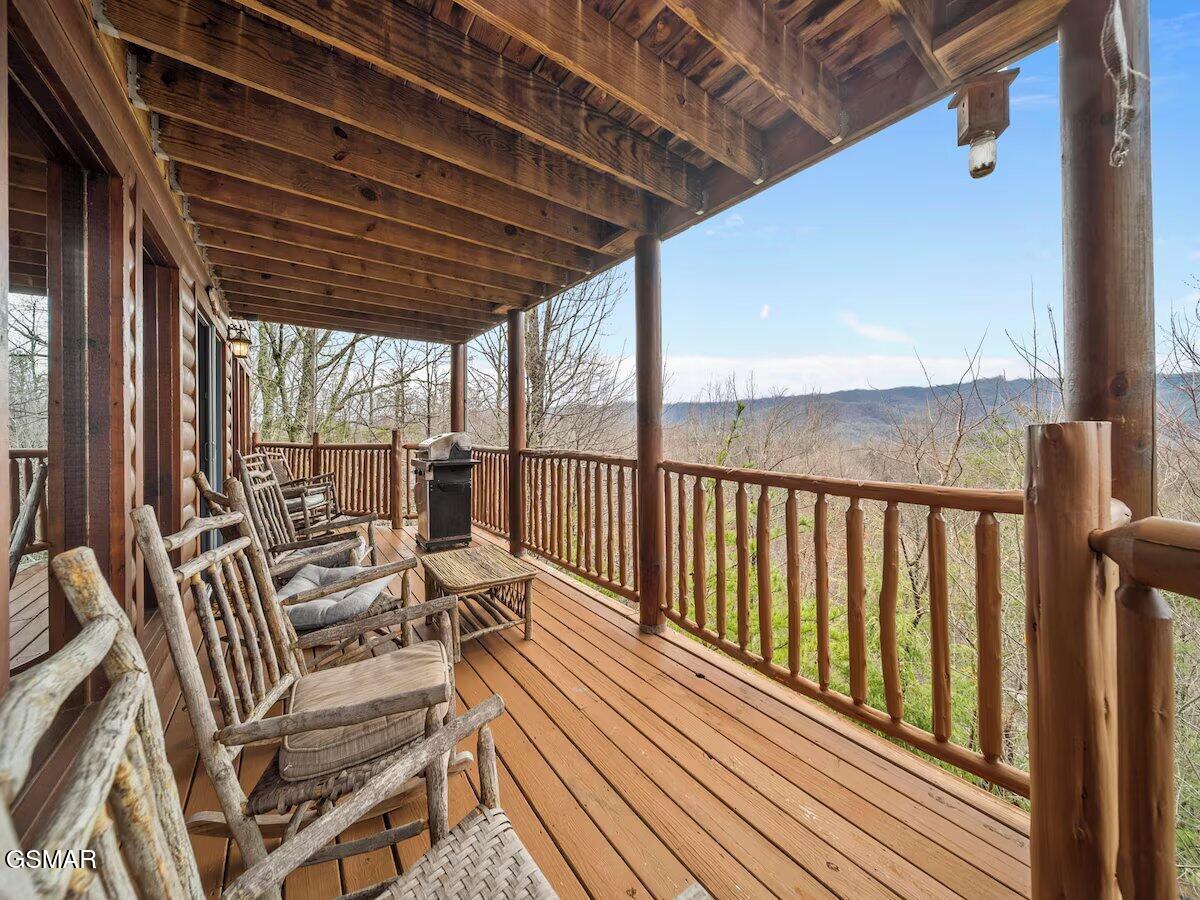 922 Scenic Trail Gatlinburg TN 37738