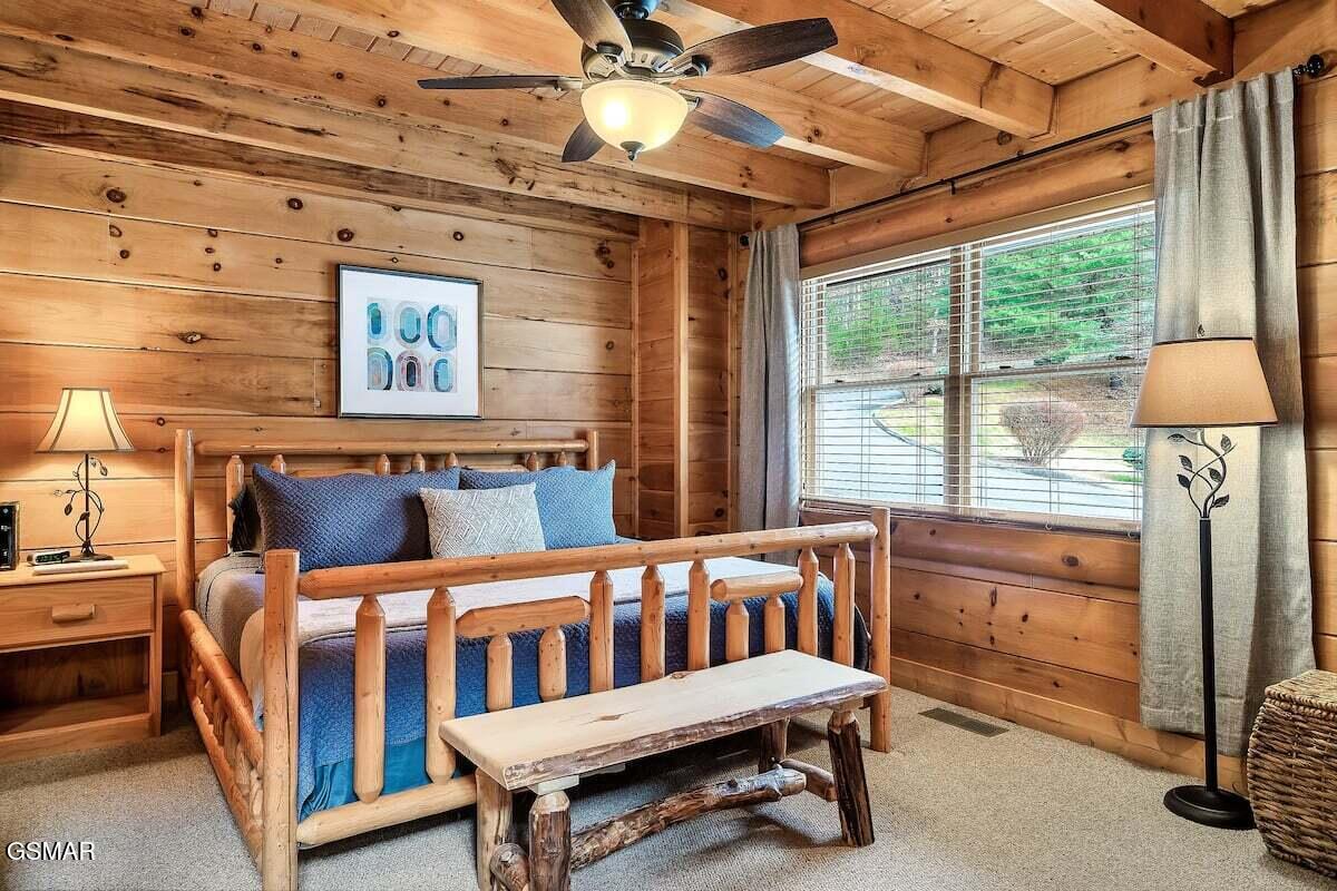 2016 Bear Haven Way Sevierville TN 37876