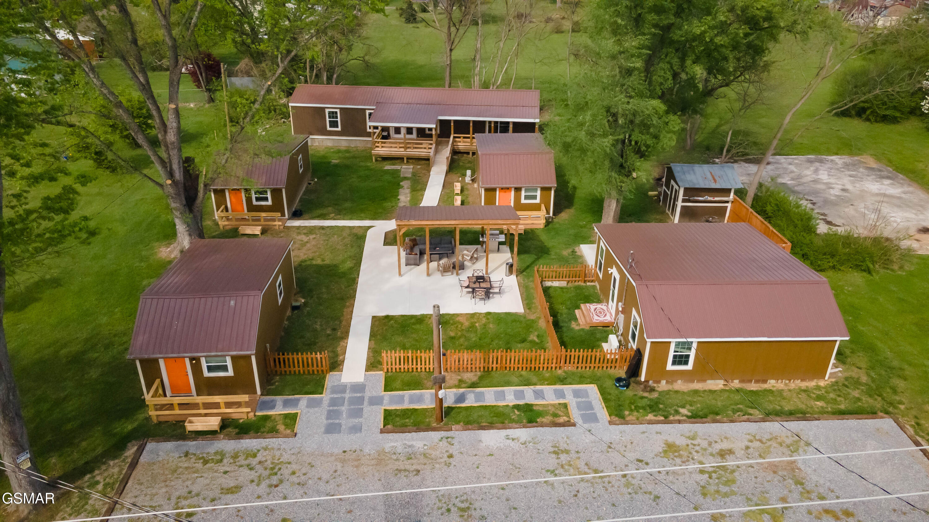 8113 W Old Highway 73 Townsend TN 37882