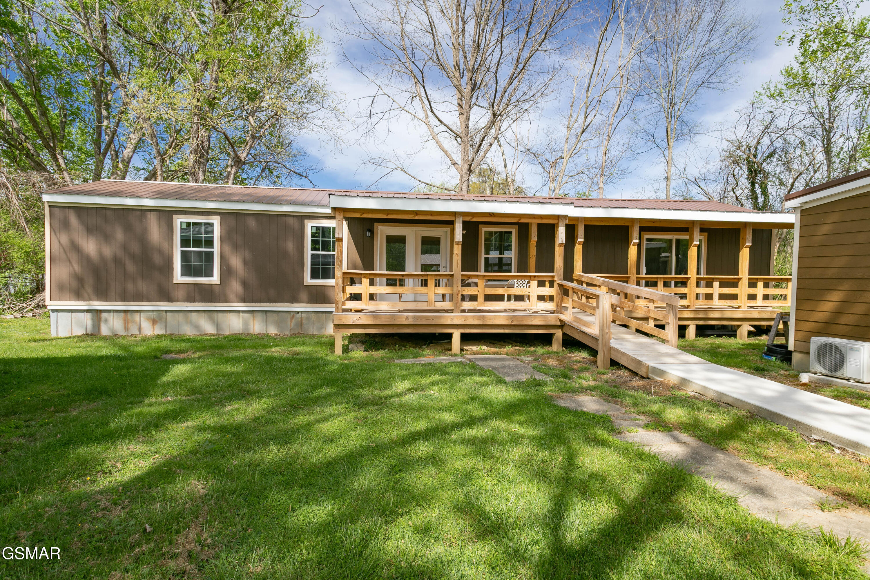 8113 W Old Highway 73 Townsend TN 37882