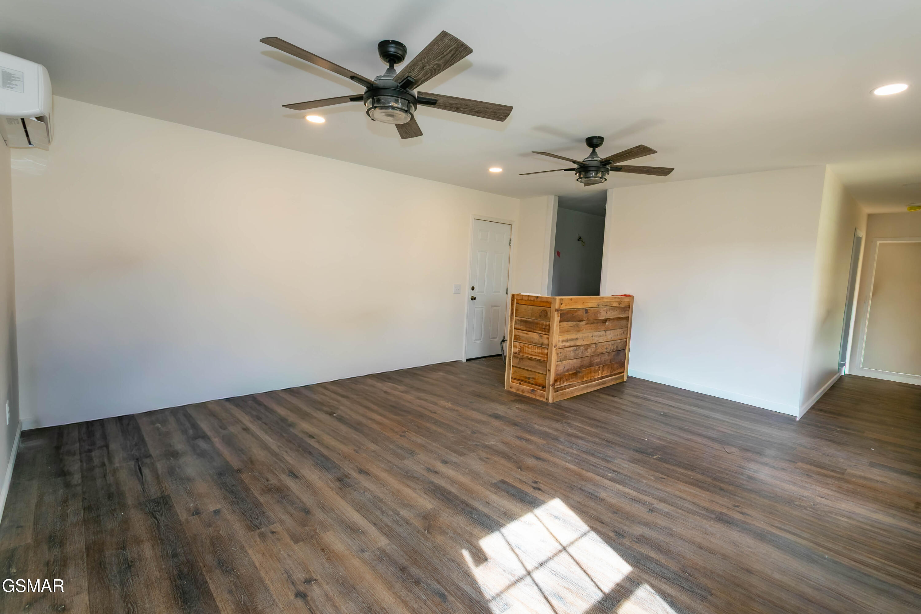 8113 W Old Highway 73 Townsend TN 37882