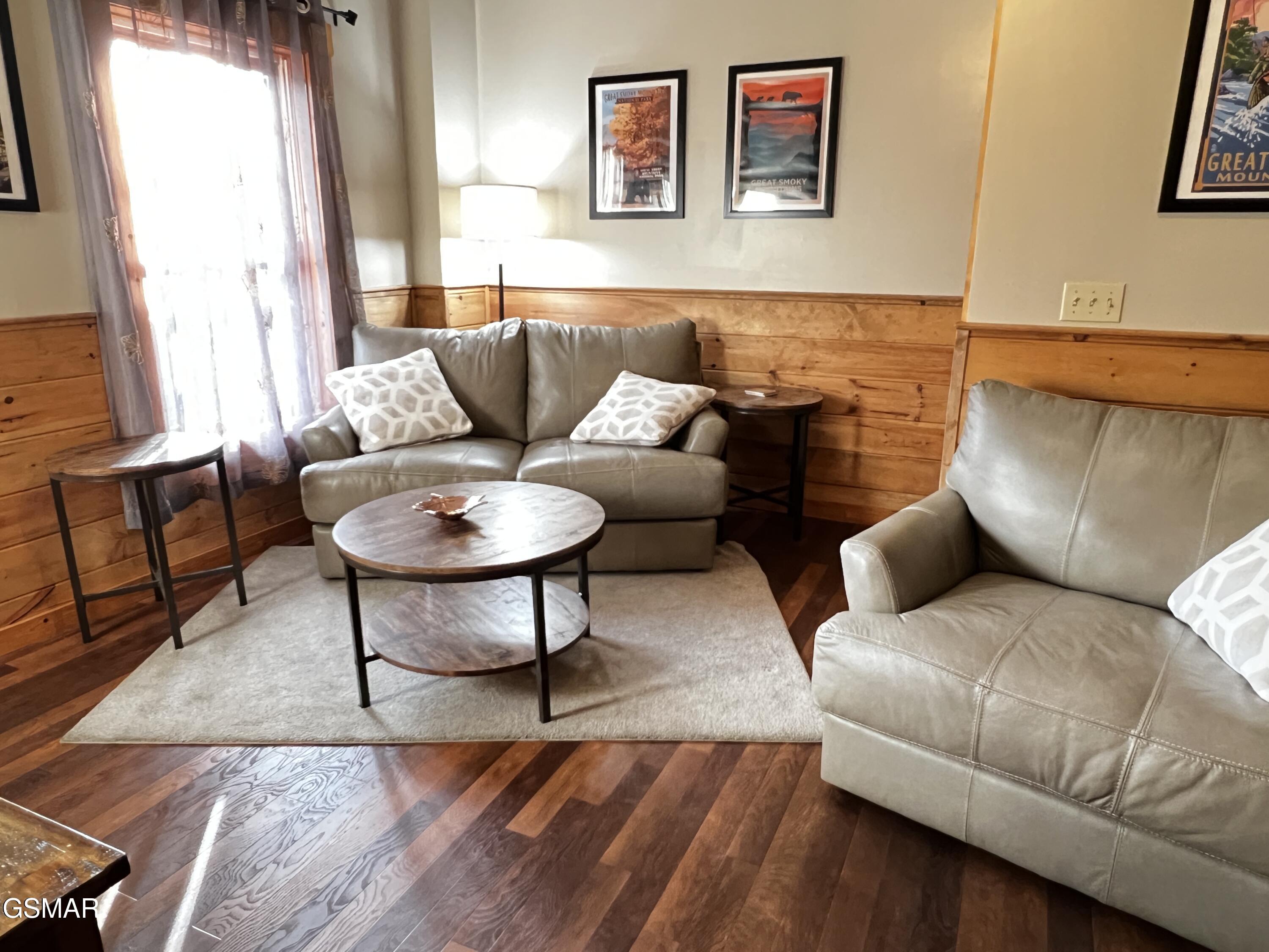 1615 Misty Hollow Way Gatlinburg TN 37738