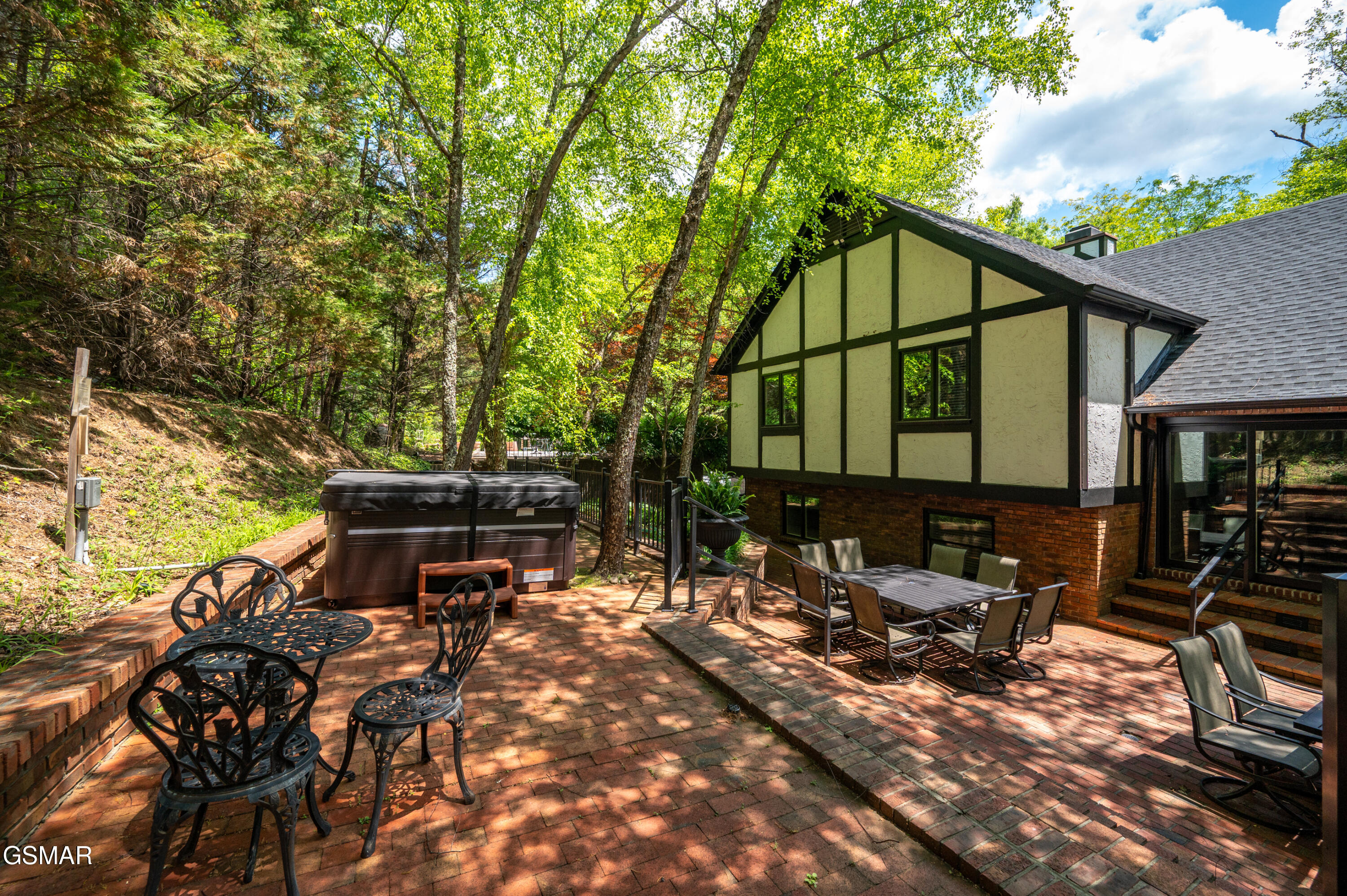 2315 Headrick Lead Sevierville TN 37862