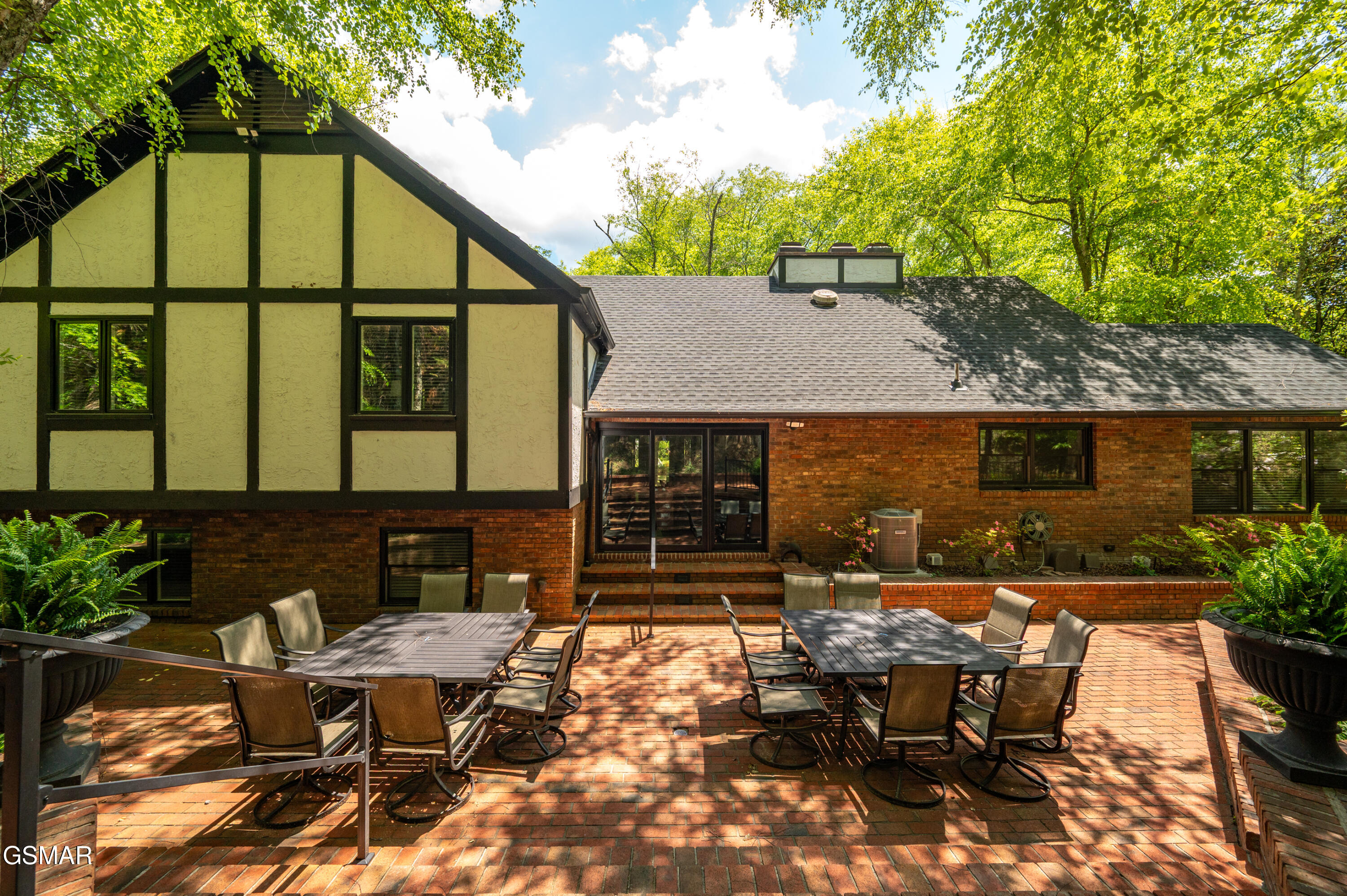 2315 Headrick Lead Sevierville TN 37862