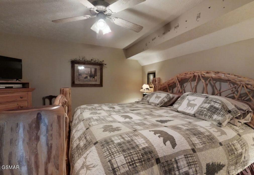 335 Greenwood Way Pigeon Forge TN 37863