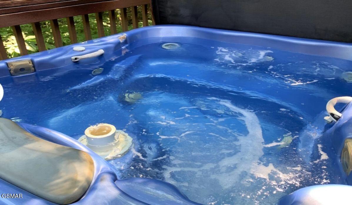 335 Greenwood Way Pigeon Forge TN 37863