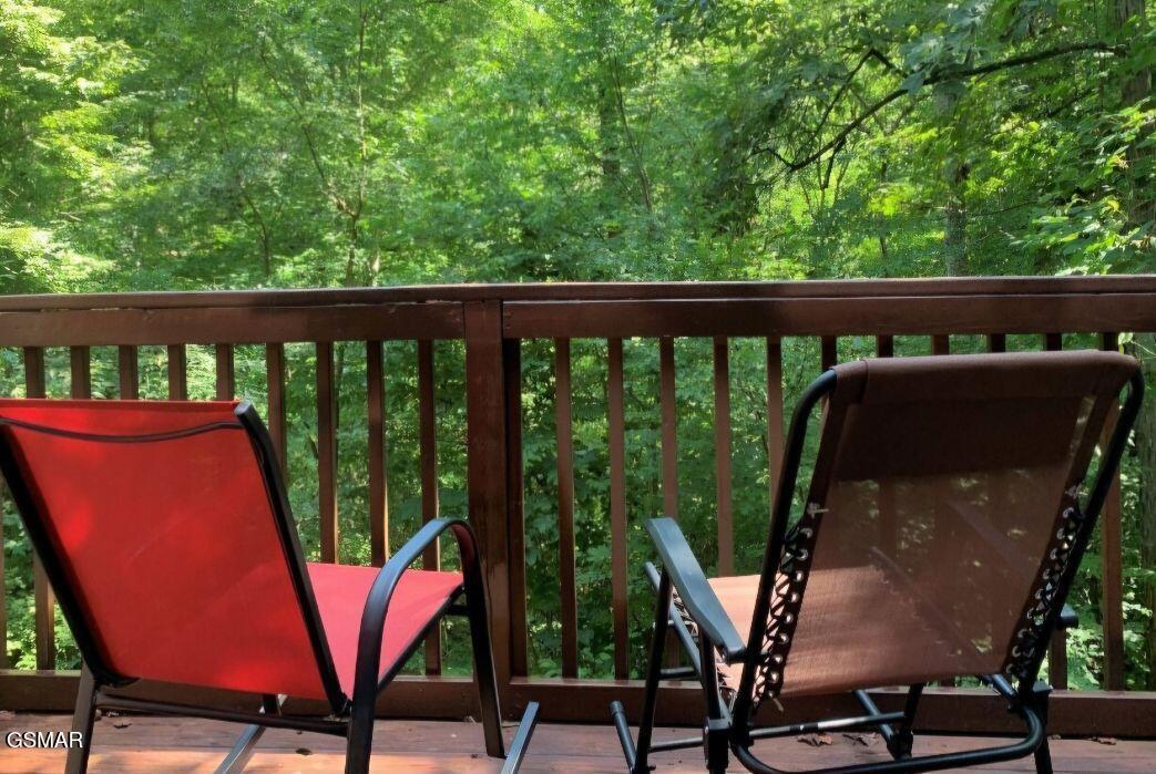 335 Greenwood Way Pigeon Forge TN 37863