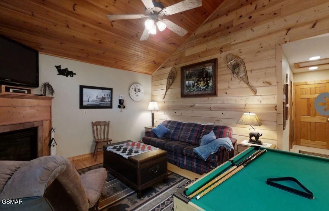 335 Greenwood Way Pigeon Forge TN 37863