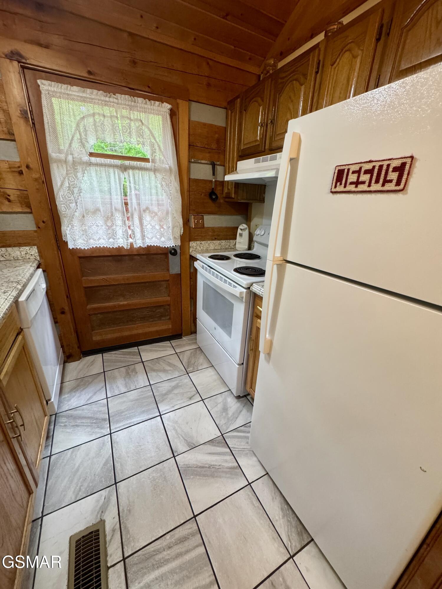 2340 Avon Circle Sevierville TN 37876