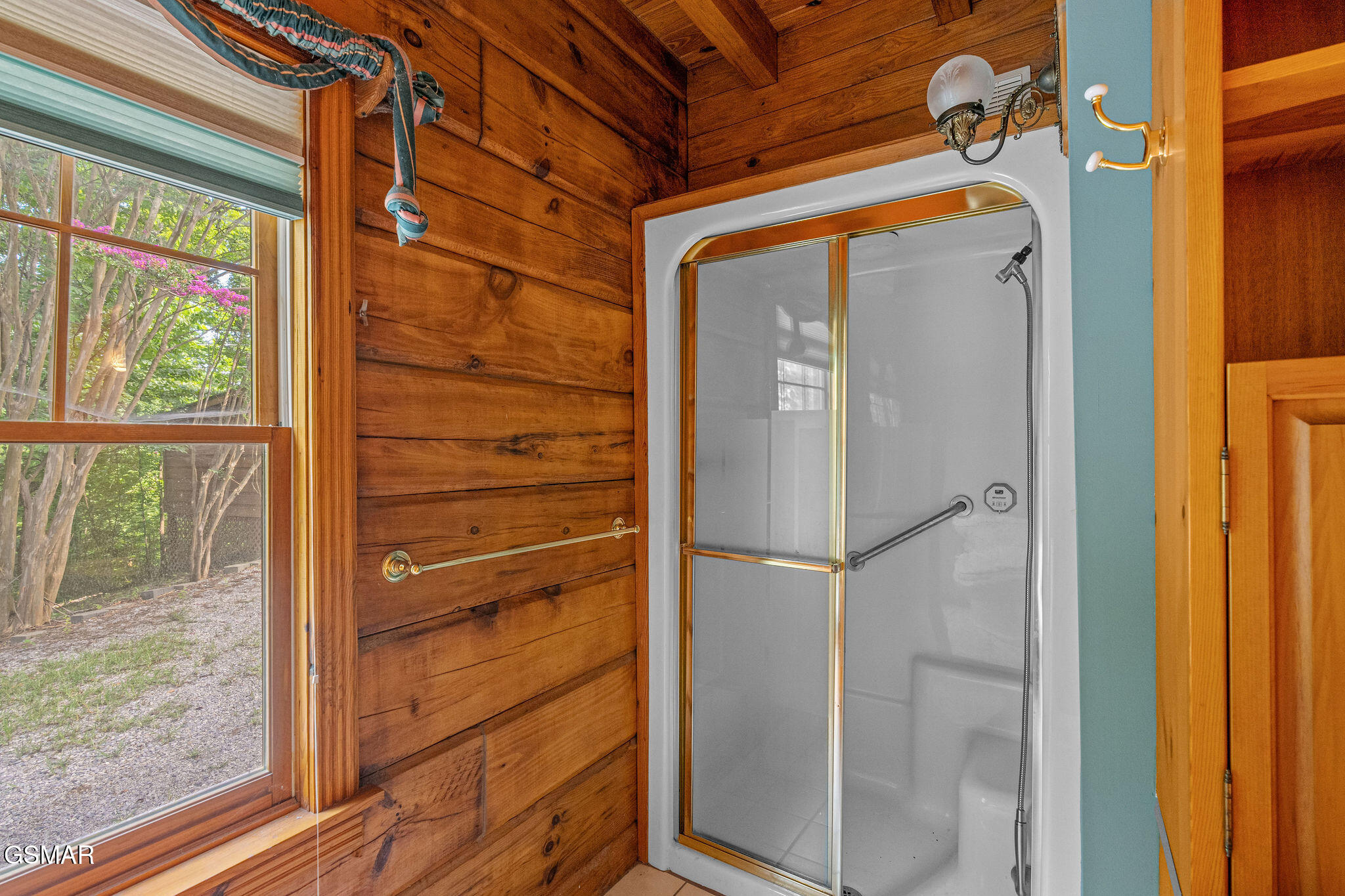 2452 Skyview Way Dandridge TN 37725