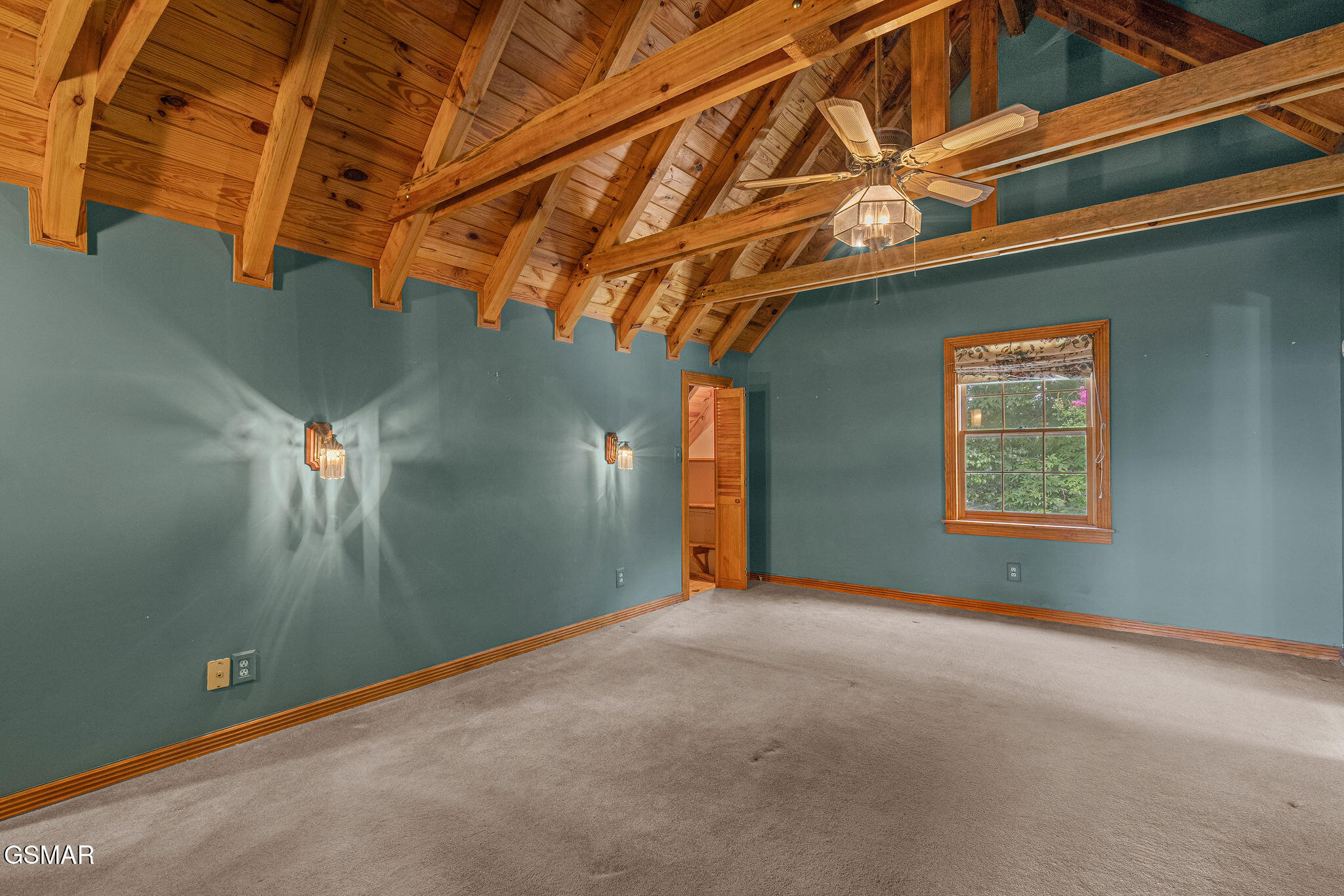 2452 Skyview Way Dandridge TN 37725